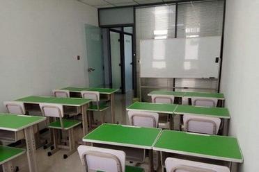 复读学校高三