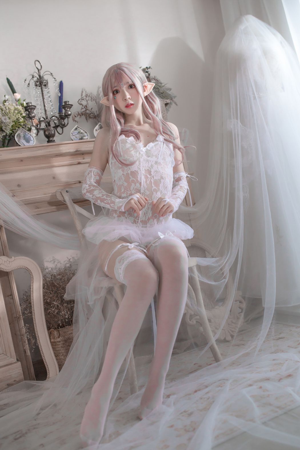 网荭Coser@疯猫ss – 纯白精灵 [29P/937MB]