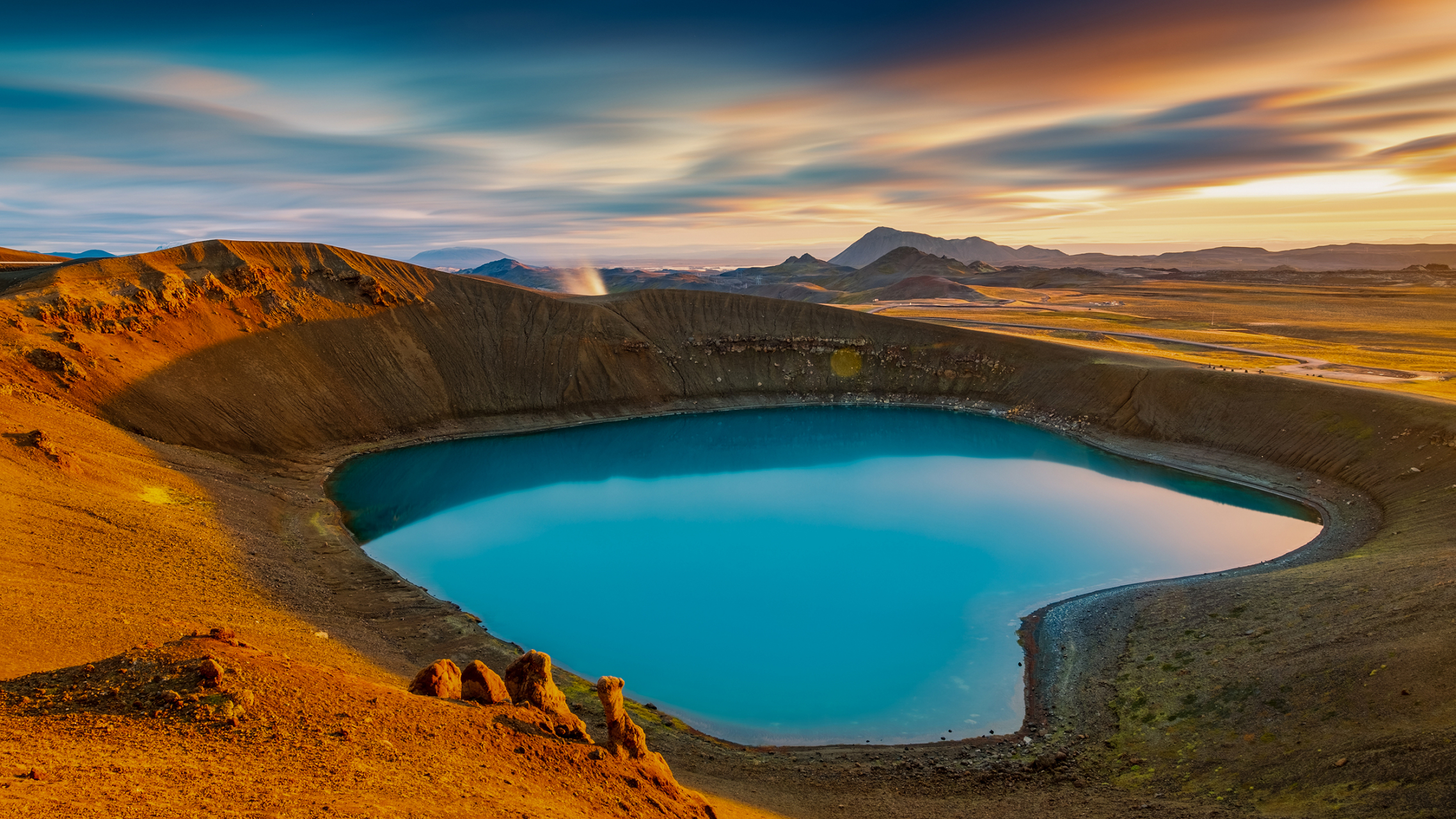 当云雾散去,阳光照耀大地,都是新的美好.
