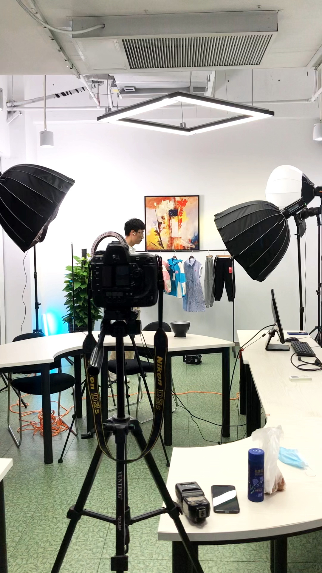 网红直播间现场:主播带货