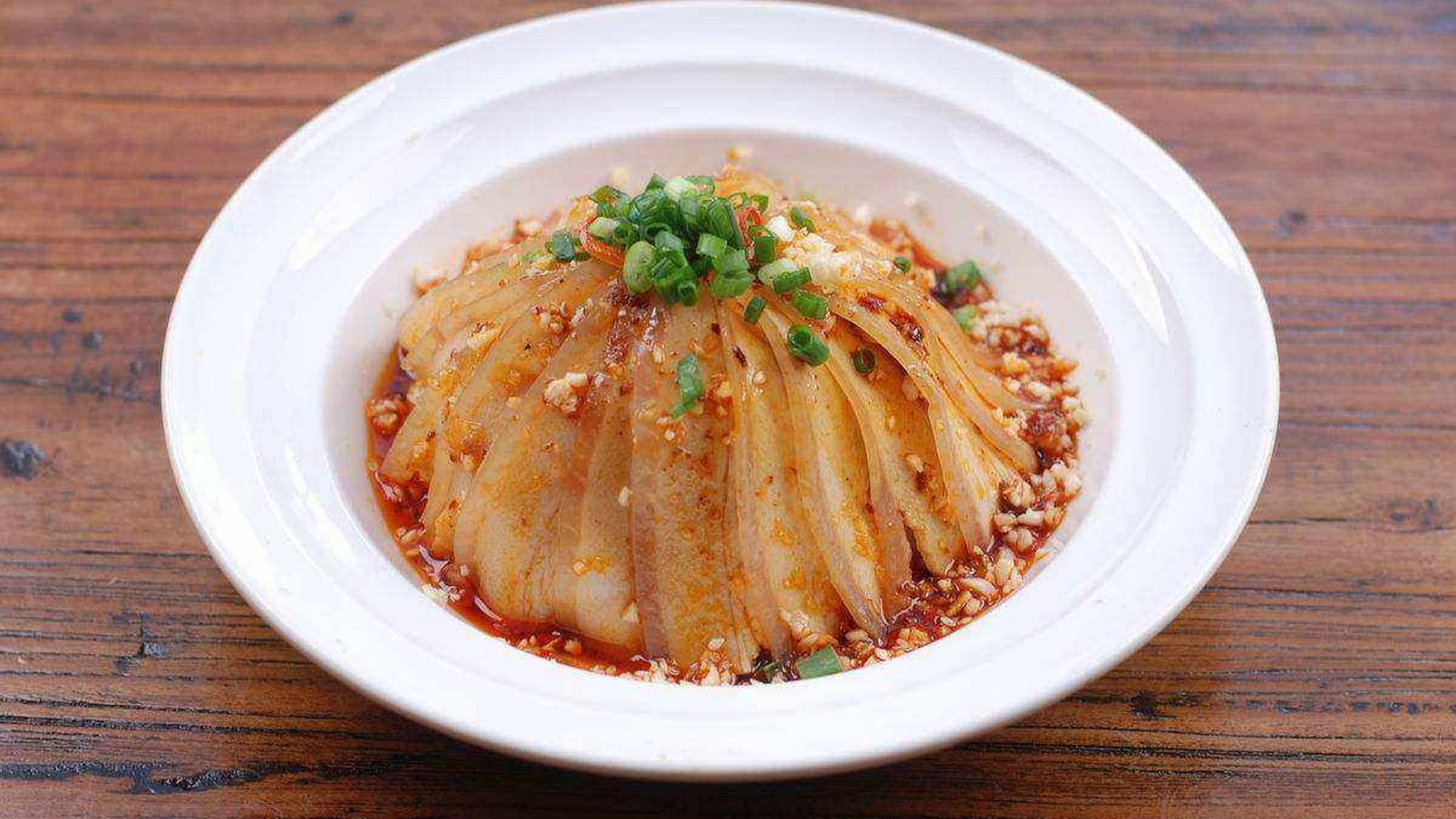 现在我就来分享一下我制作蒜泥白肉的经历.