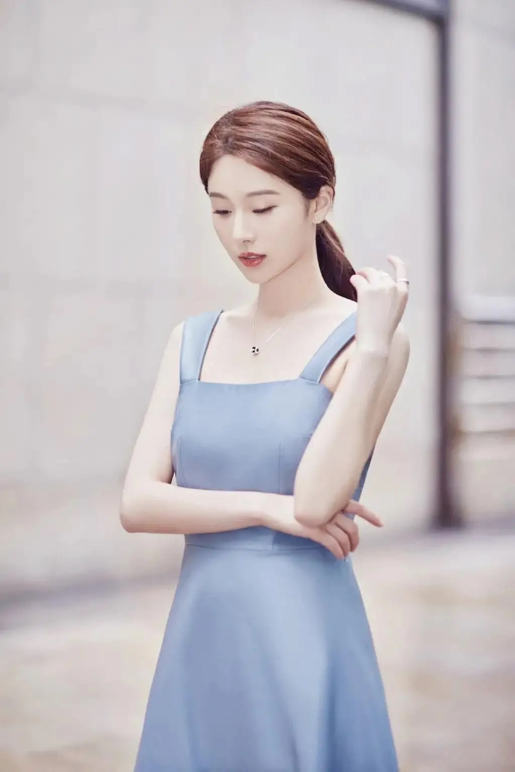 王子璇,甜美可人的"治愈系"女神