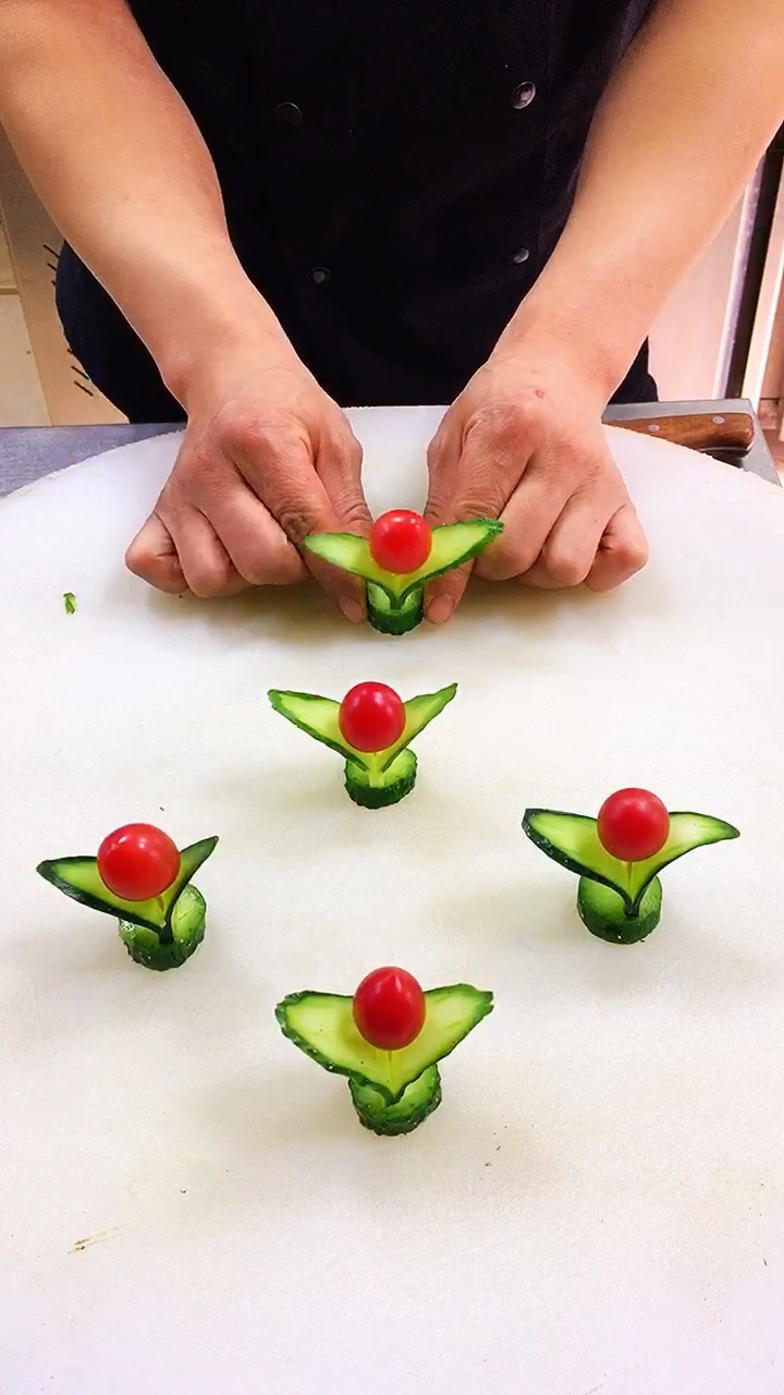 黄瓜艺术造型