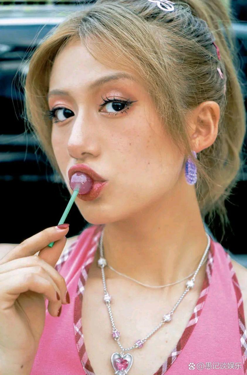 笑果文化又一次陷入舆论中心,当初李诞老婆的行为作风也很奇怪,不禁让