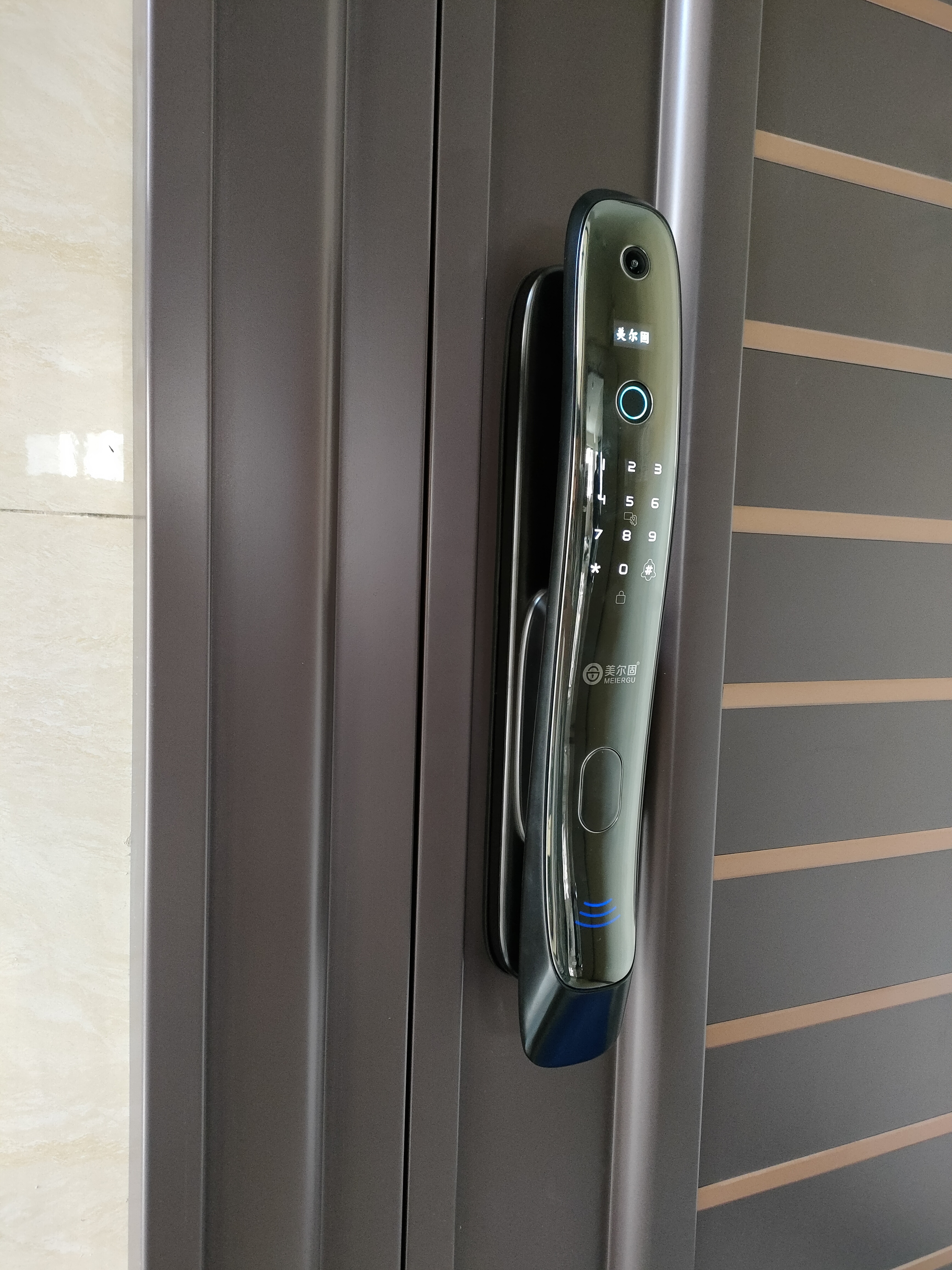 美尔固智能锁安装实图