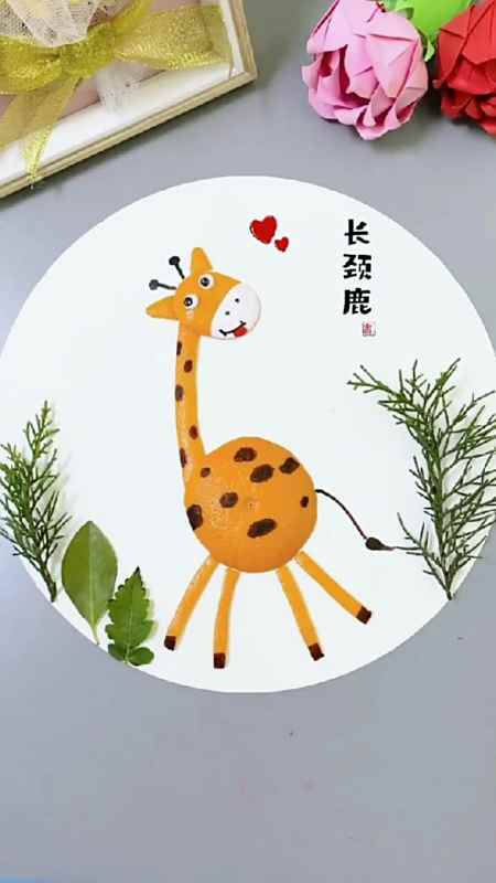 18万粉丝  关注迷你世界:参观不同人的家!黑粉是草垛屋,真爱粉是皇宫!