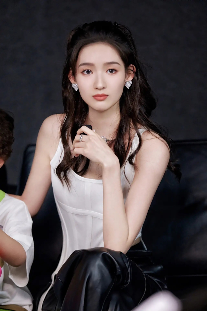 图赏:清新甜美的王玉雯