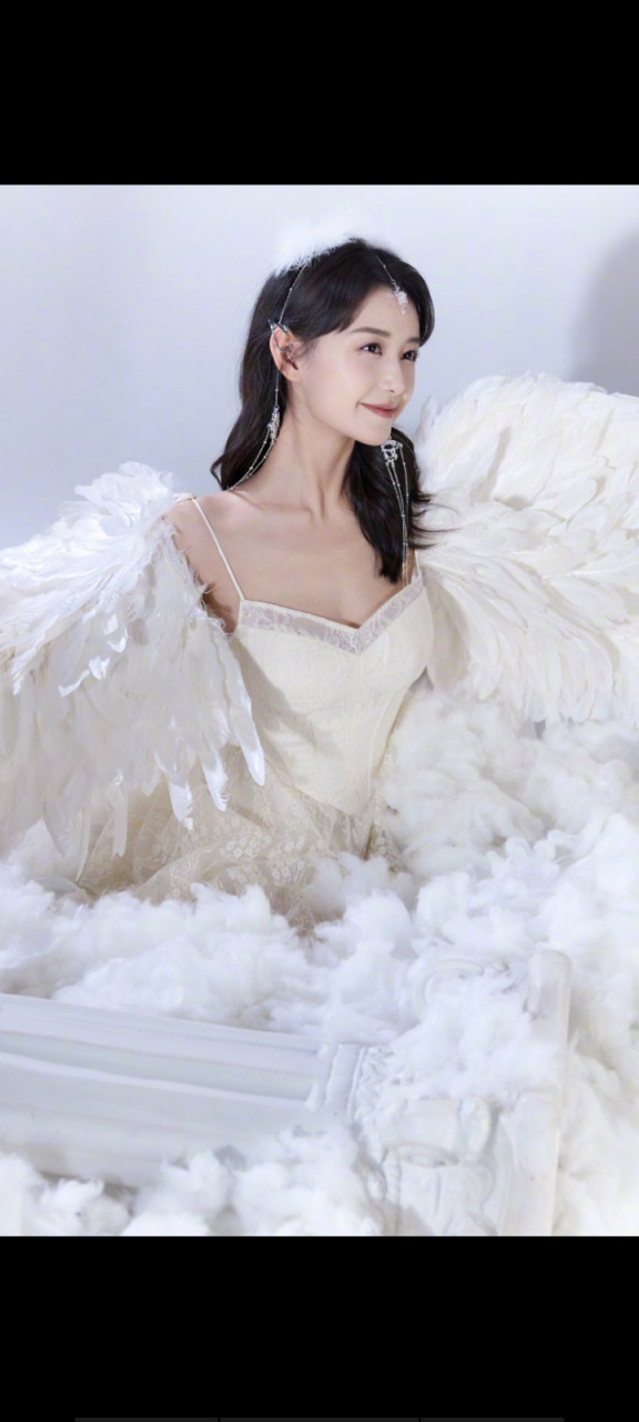 蒋依依高清壁纸头像(七)[温暖]