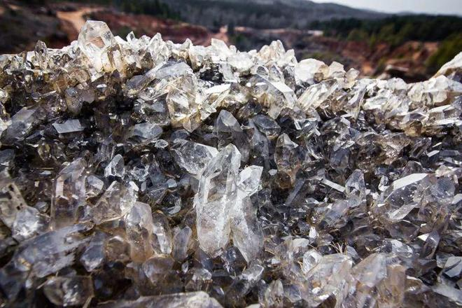 俄罗斯有哪些高纯石英矿