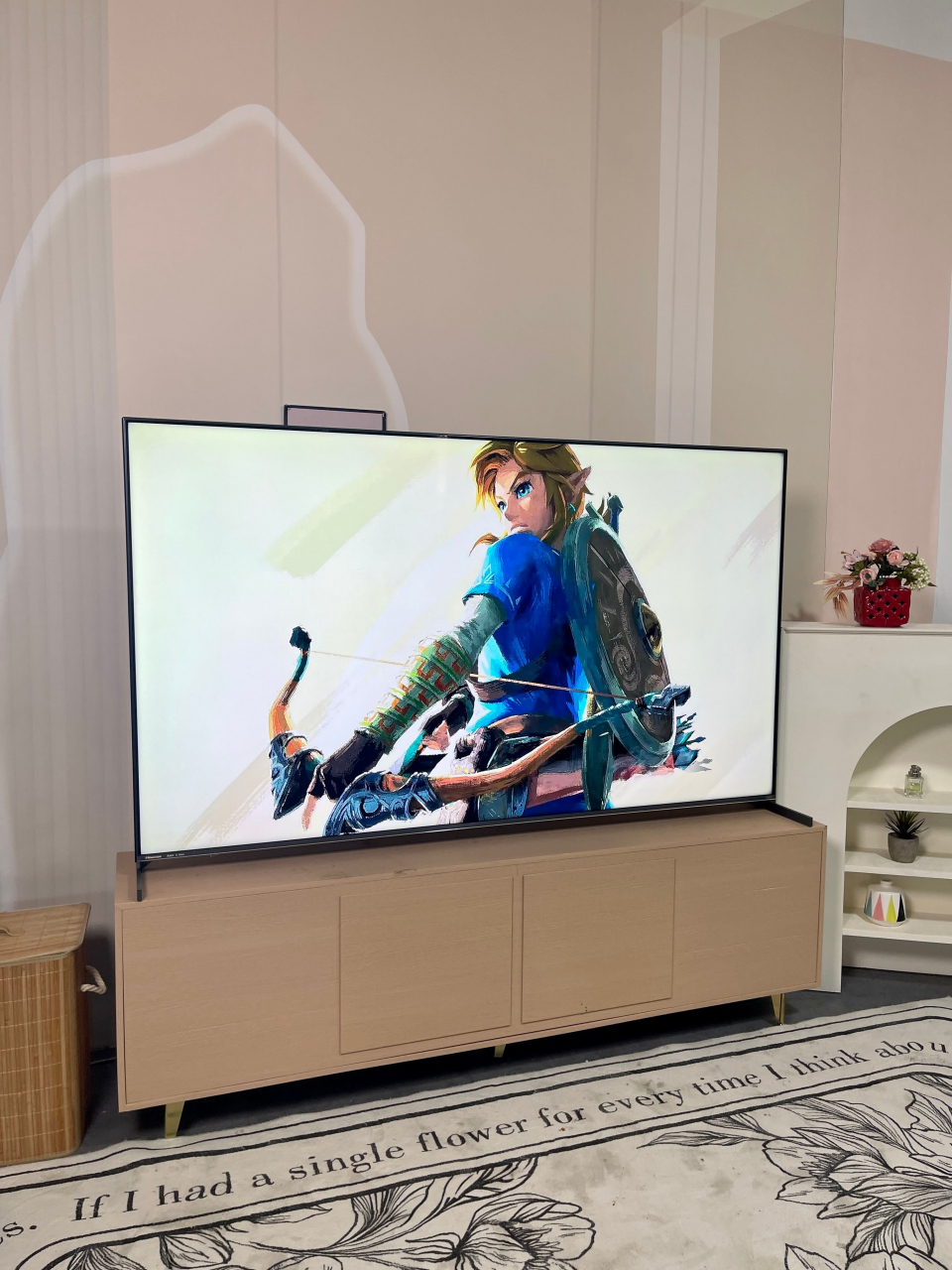 海信85寸e8k  选电视首先要看品牌,海信这个牌子是我的室内设计师朋友