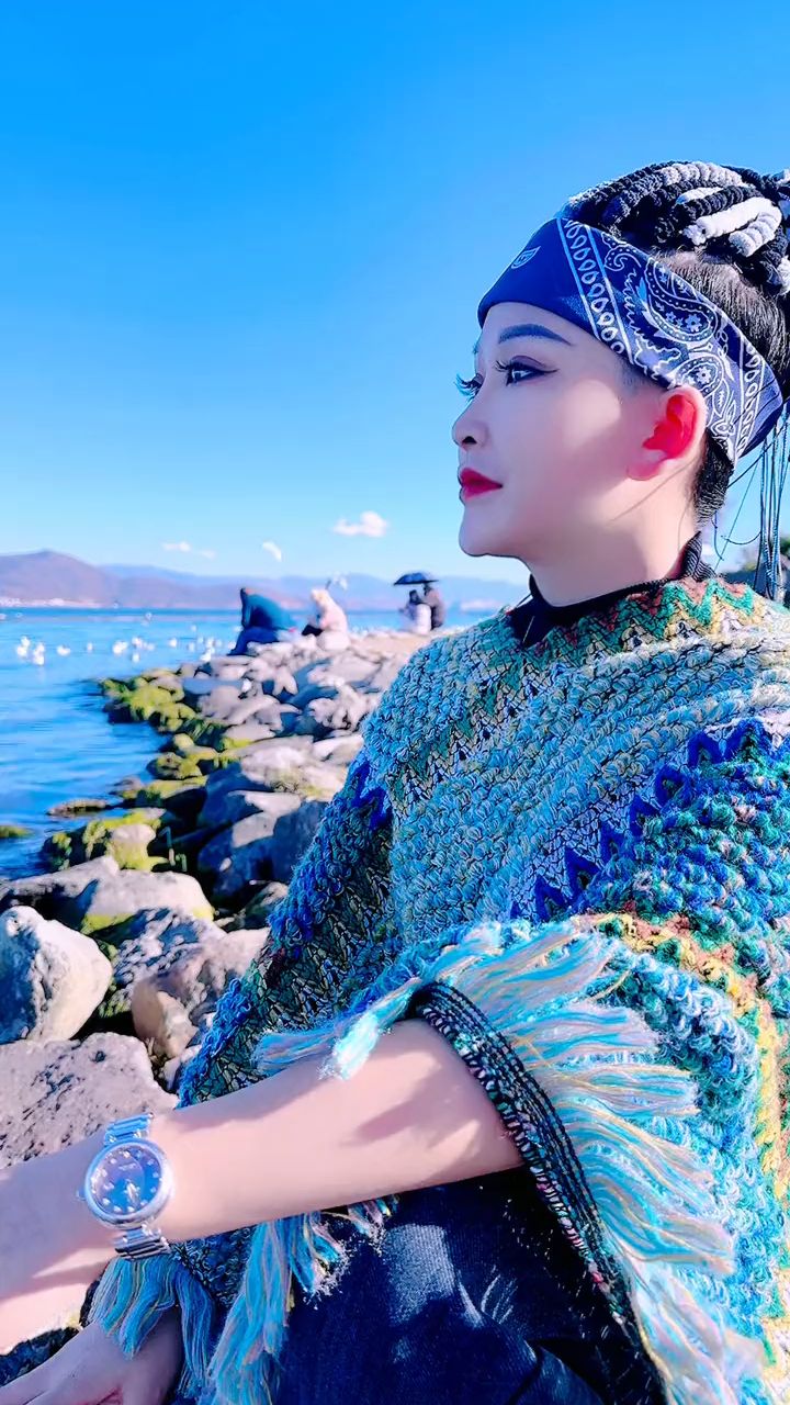 陕北民歌《泪蛋蛋掉在酒杯杯里》马美如