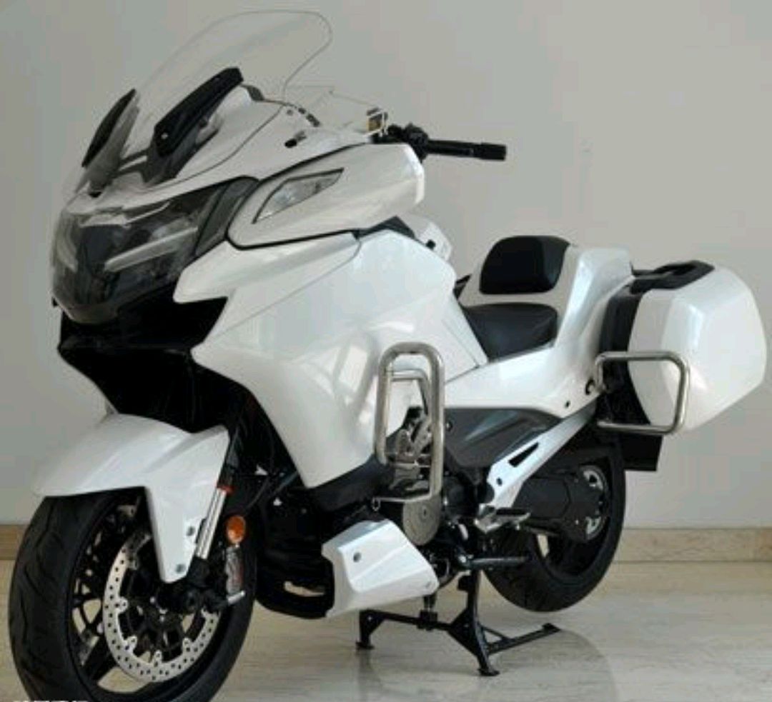 cfmoto春风1250国宾民用版(民用巡航版)与警用版的区别