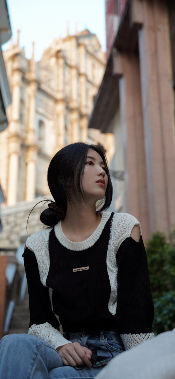 李星瑶街头写真