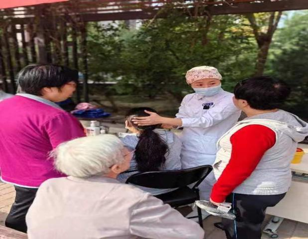 包含北京中医药大学东方医院黄牛随时帮患者挂号的词条