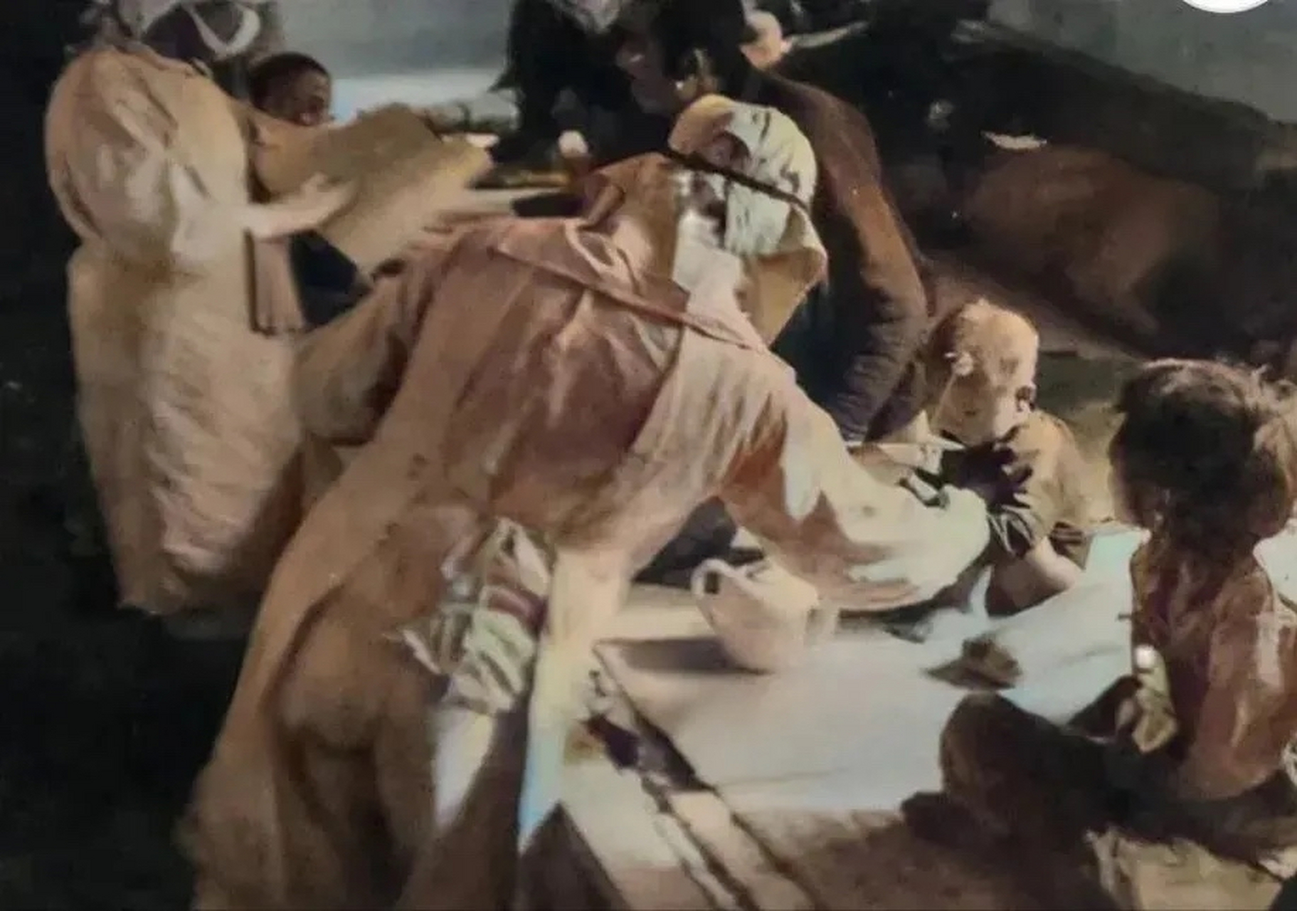 1937年,一张惨绝人寰的照片被拍摄了下来,并在70年