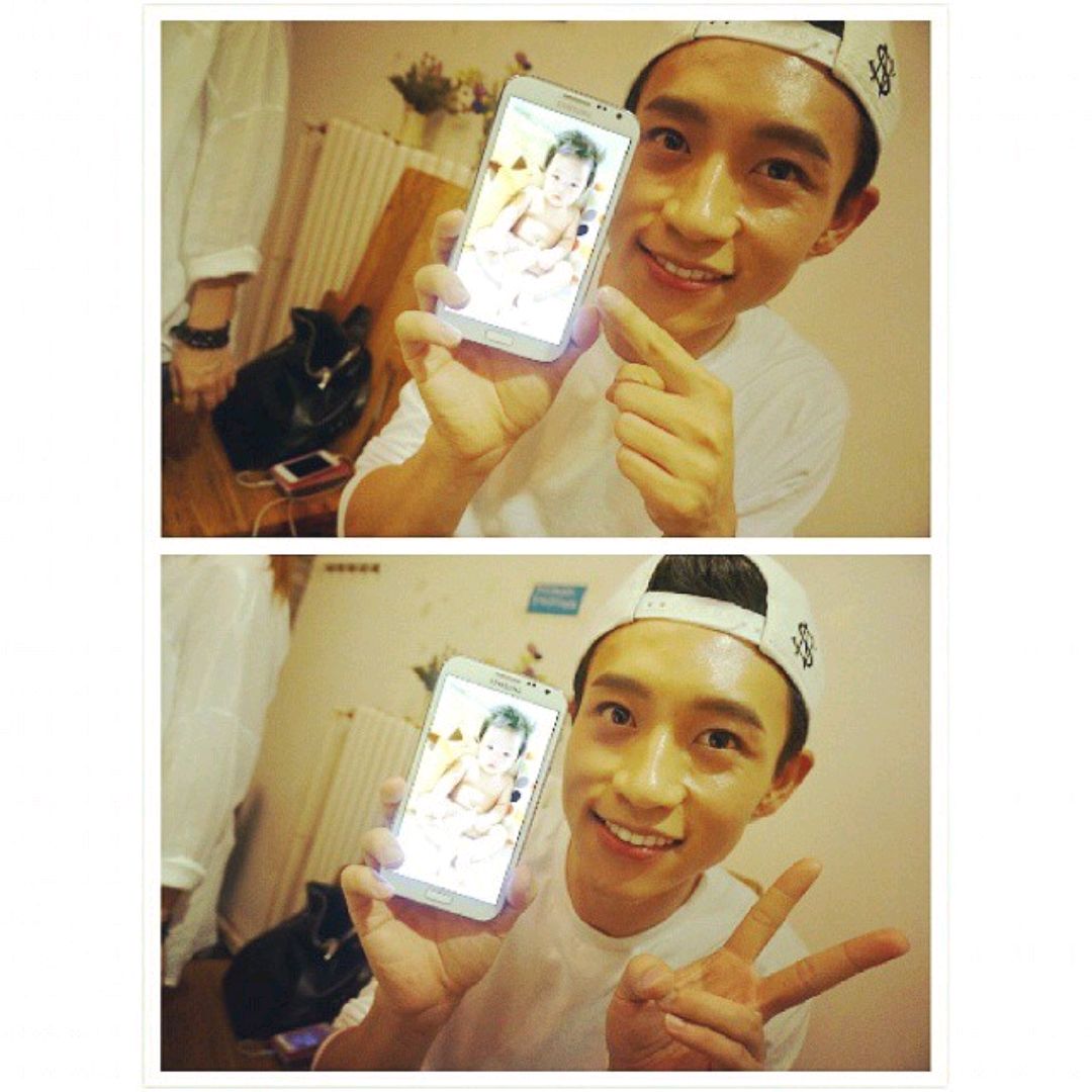 魏晨晒宝宝脚丫粉丝留言:给足女方安全感,演艺圈三好学生!