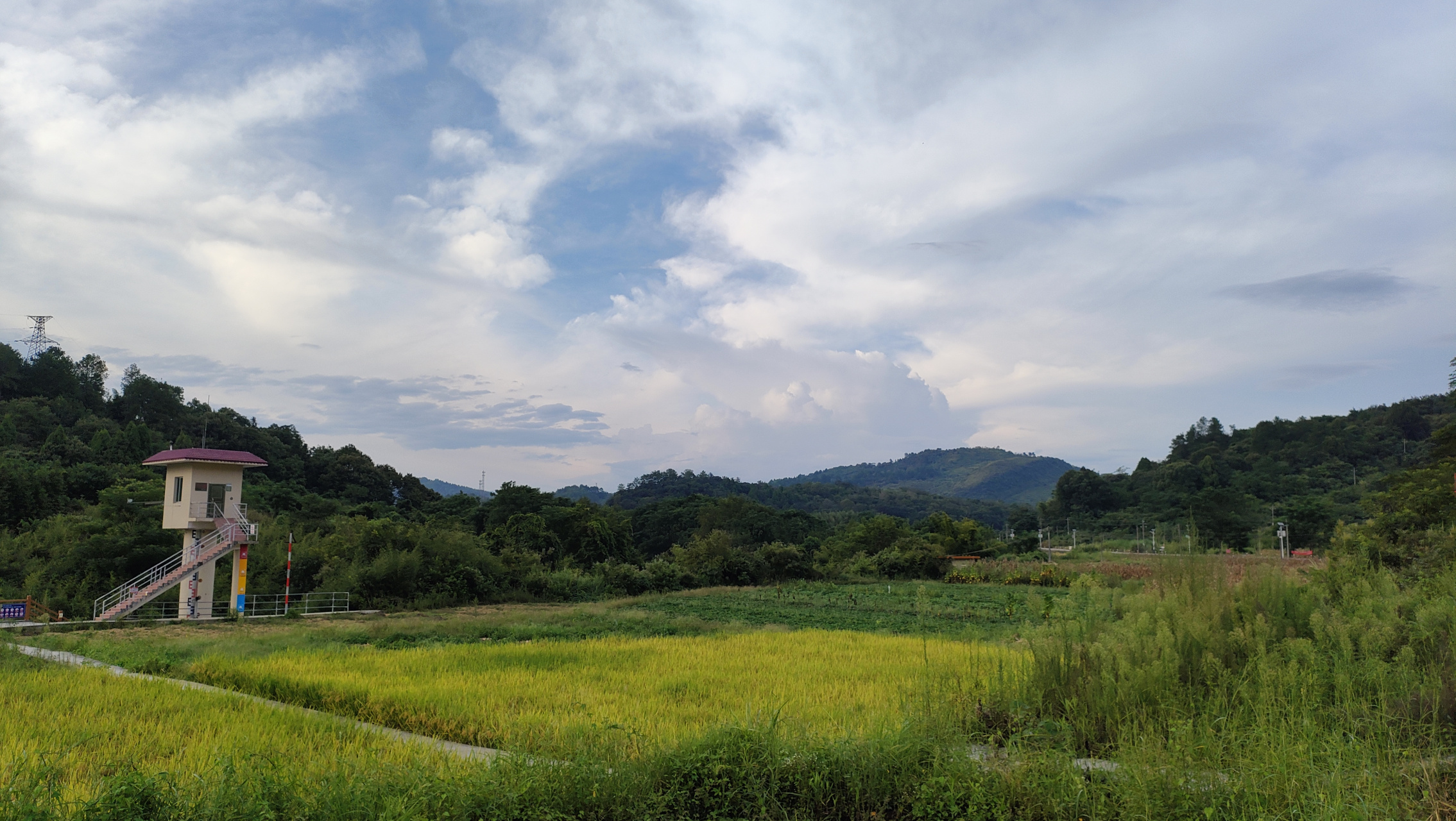 广东省乐昌市庆云镇湾雷管理区风光摄影