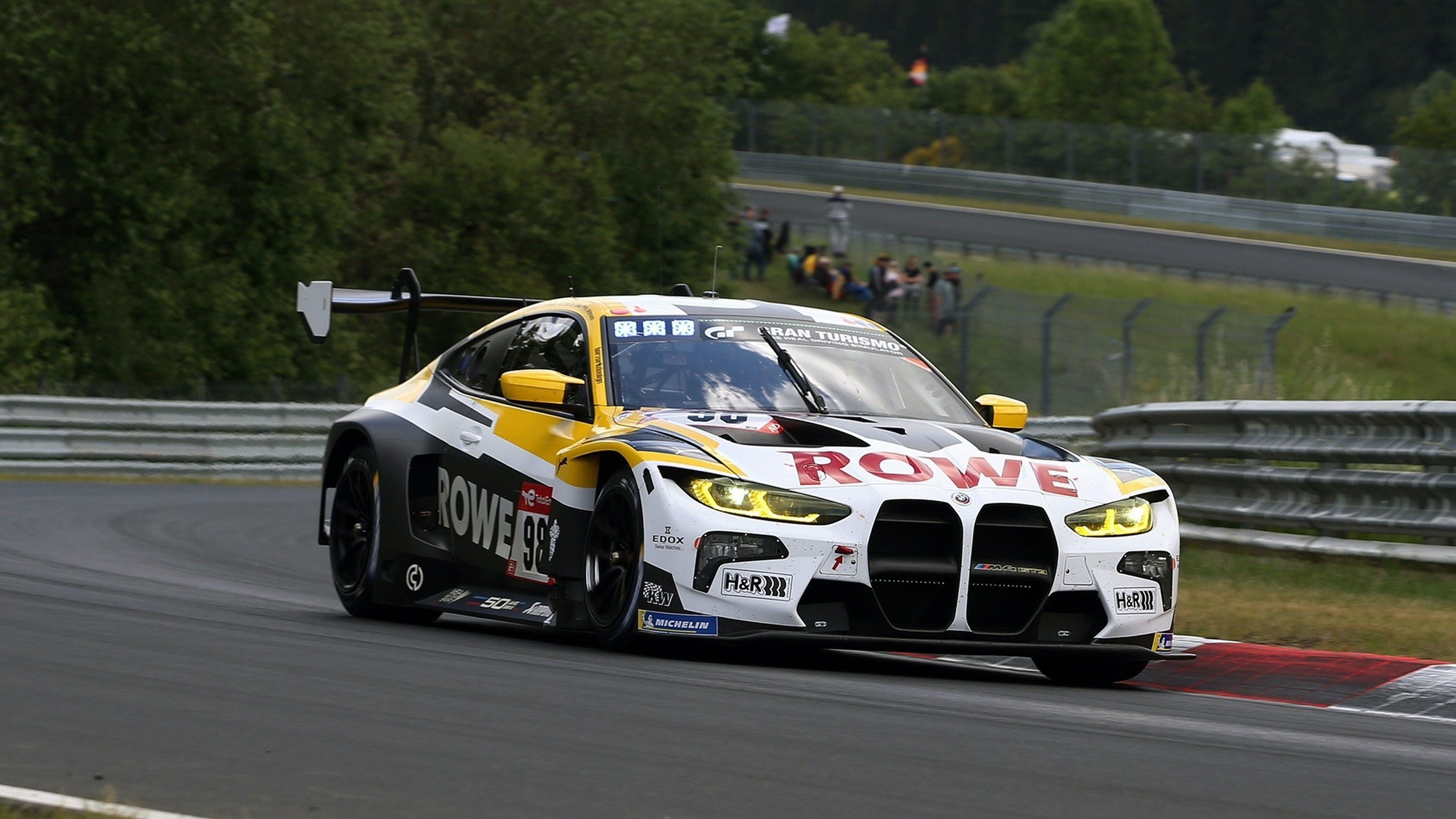 宝马车的拉花,能看出赞助商吗?