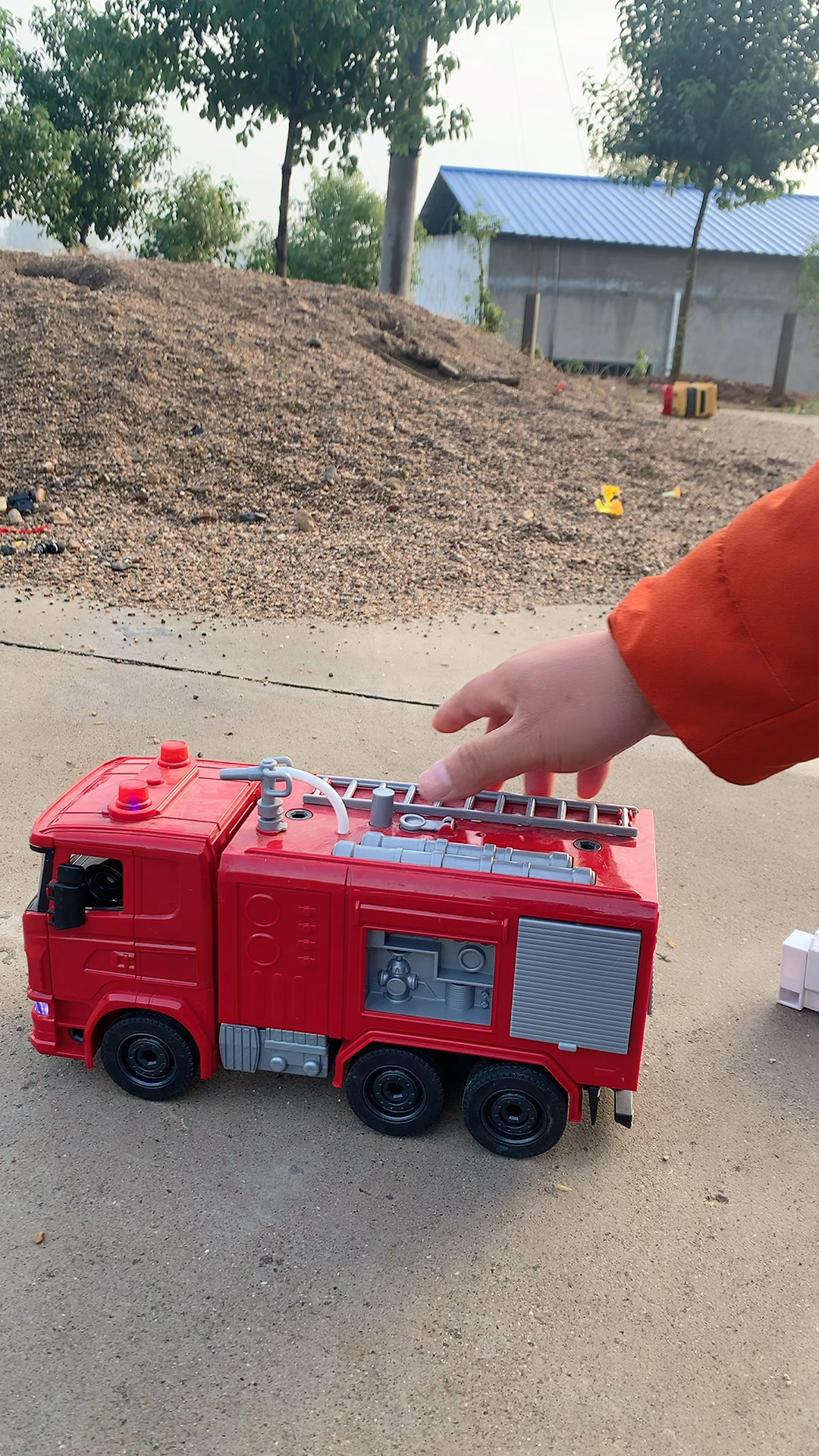 我的玩具消防车外貌图片