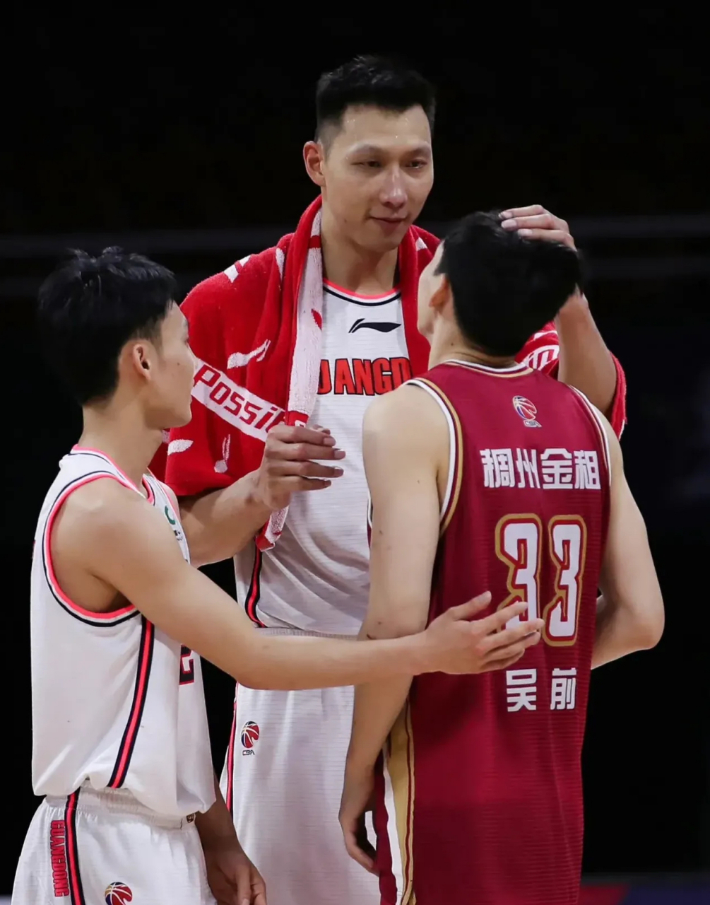 腾讯体育解说,广东名宿王仕鹏曾经预测广东季后赛8进4大比分2:0淘汰