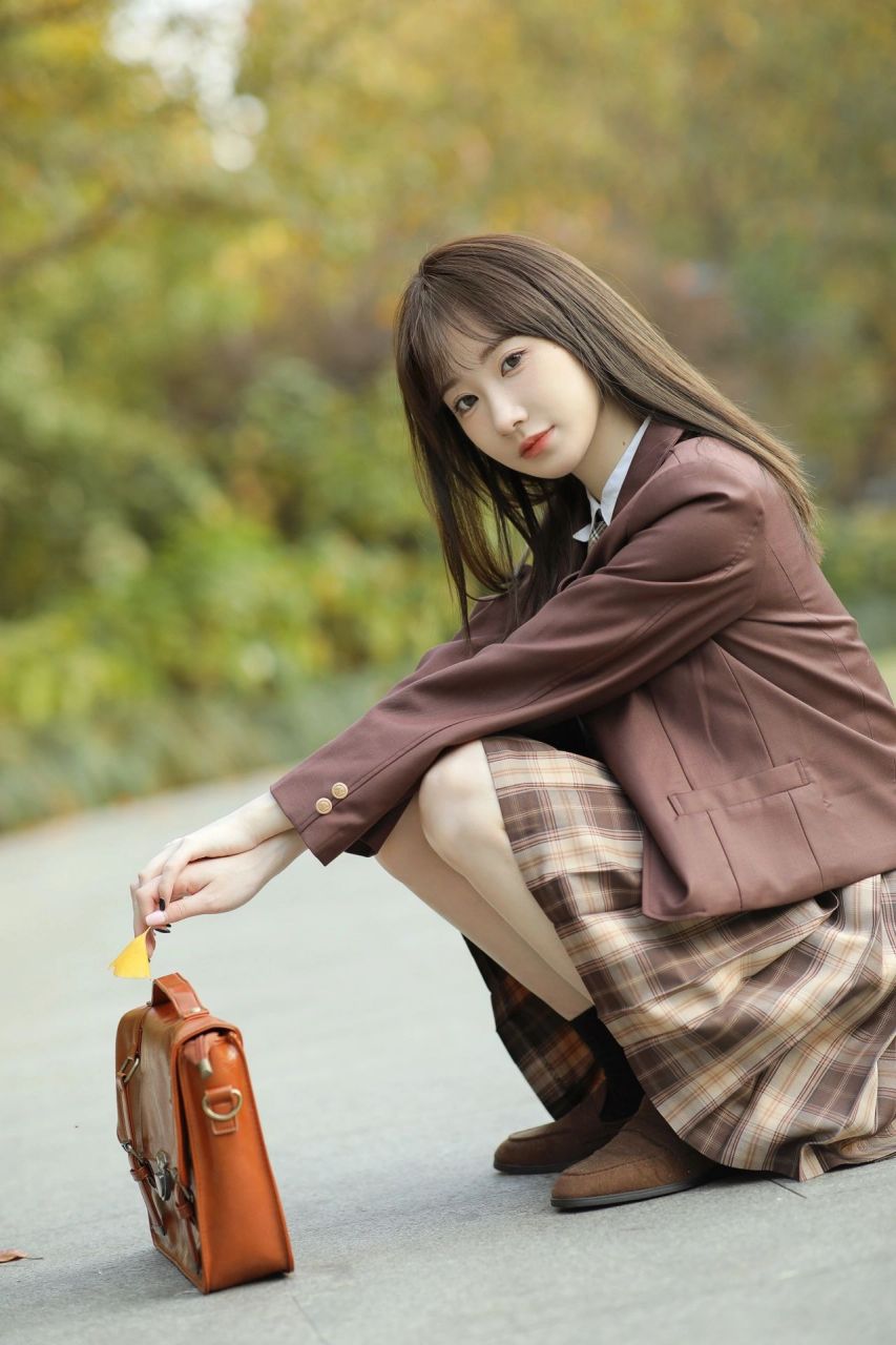秋天来信9394好喜欢秋天的这个温暖色系～ jk穿搭 是适合这个季节