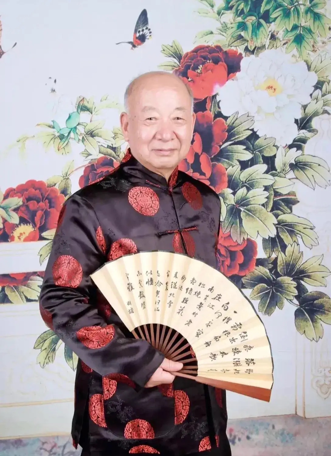 刚刚炒好了菜,端上桌,老伴去舀饭,才发现煮饭键就没有按下去