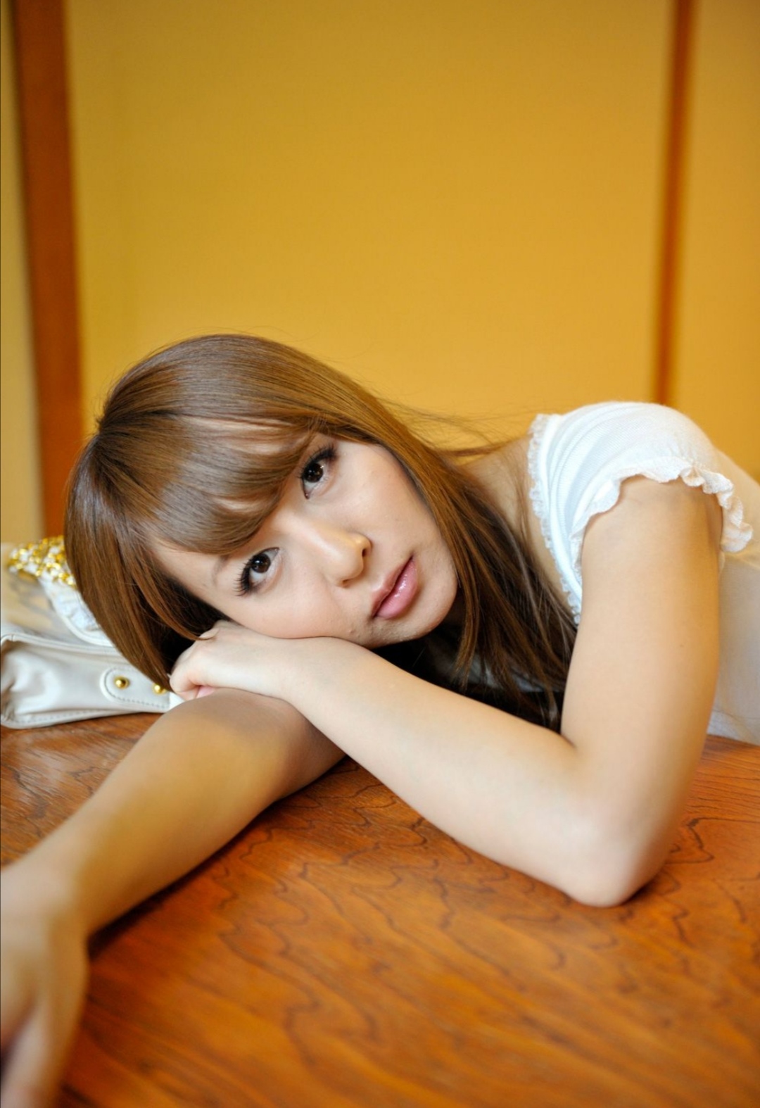 希崎杰西卡假日休闲户内写真