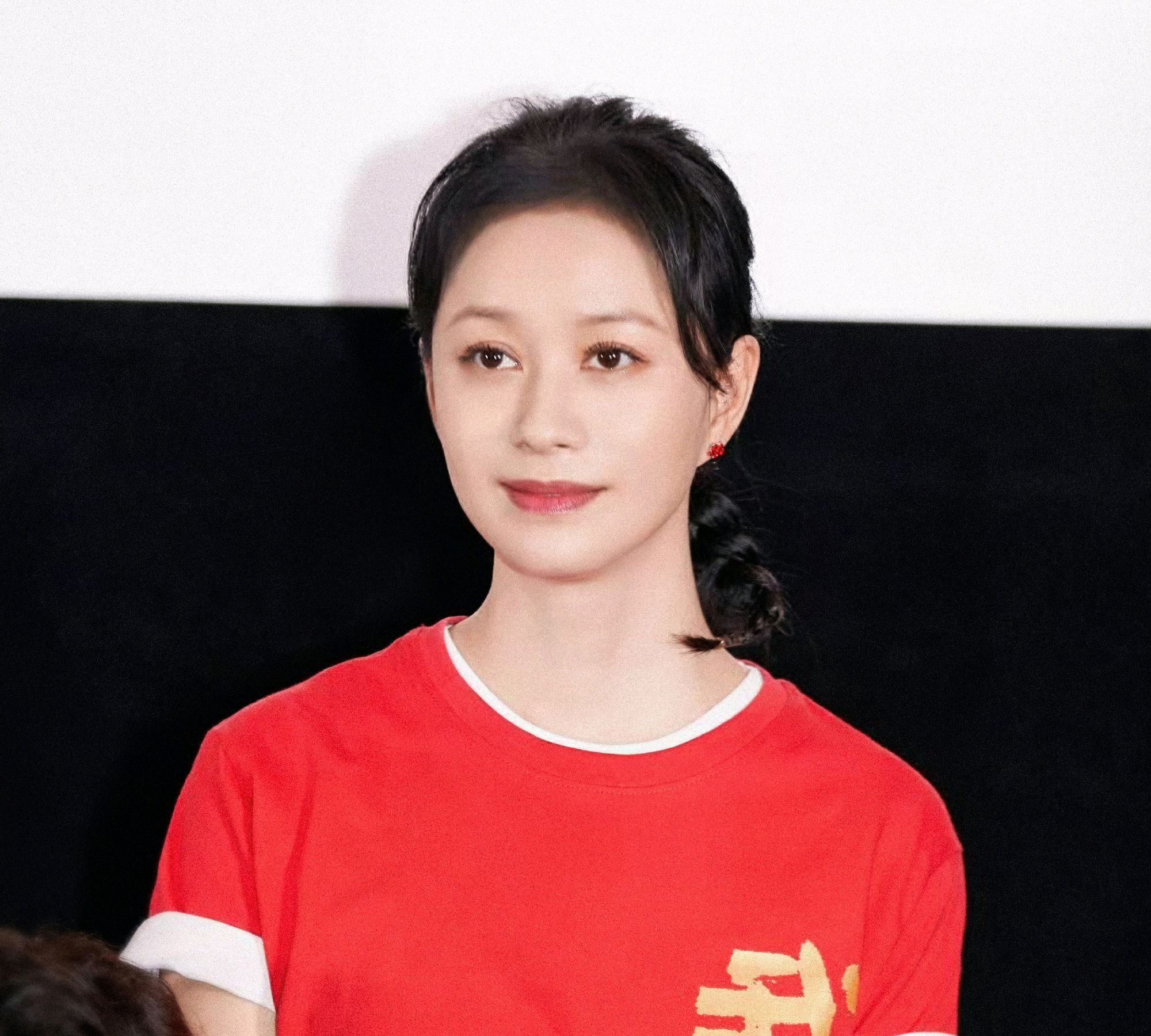 43岁倪虹洁自曝已离婚交新男友,并大方宣告两人处于热恋期?