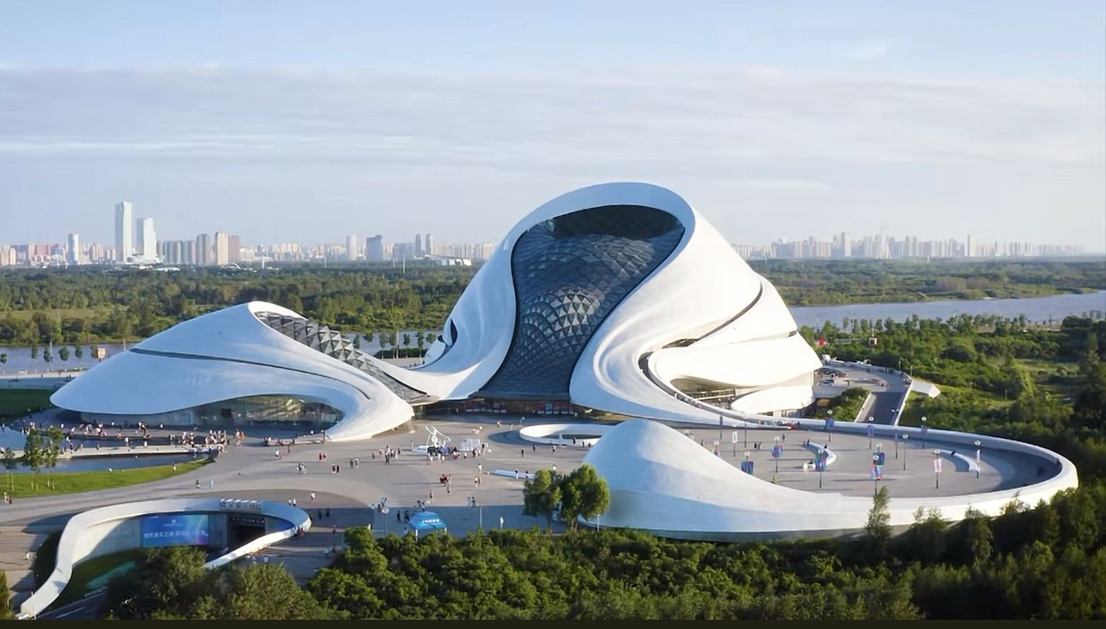 哈尔滨大剧院,哈尔滨不愧为亚洲唯一的世界音乐之都