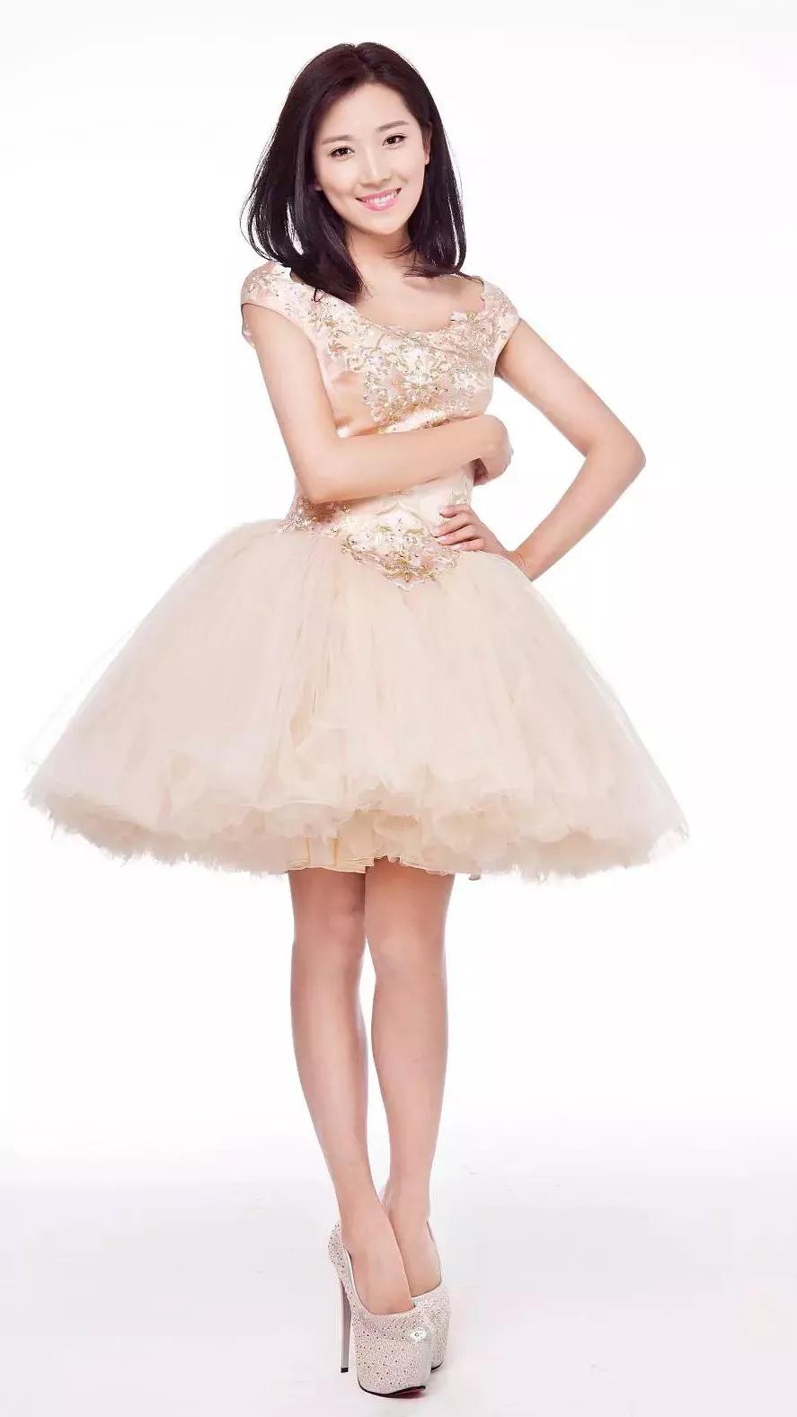 菅纫姿高清写真图集,明艳动人,气质出众