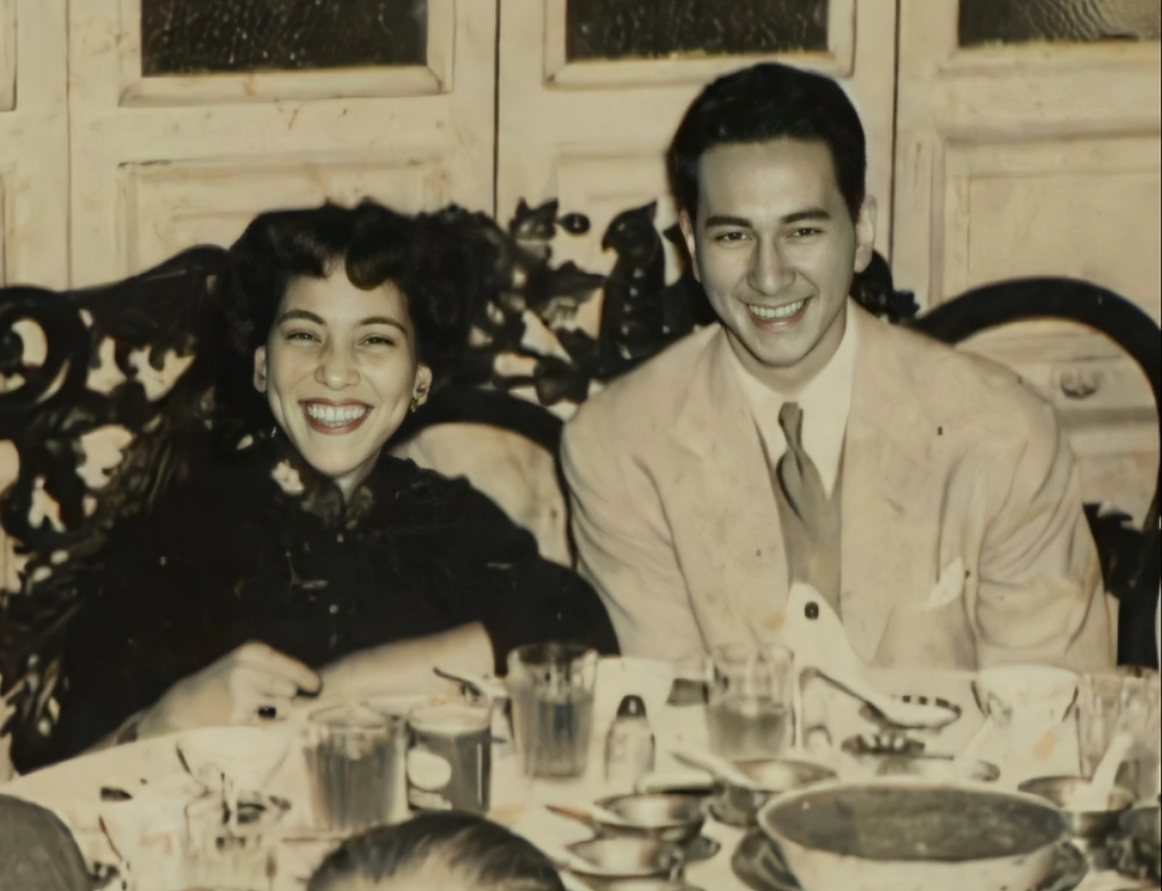 澳门赌王何鸿燊与大房太太和黎婉华!