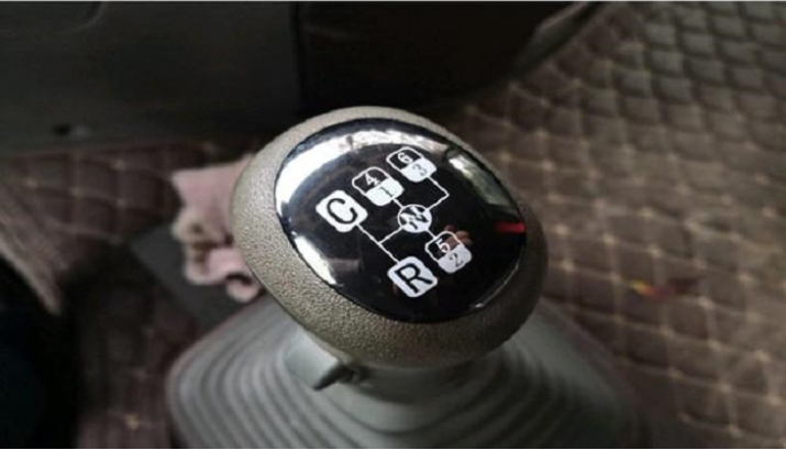 东风十四档变速箱故障