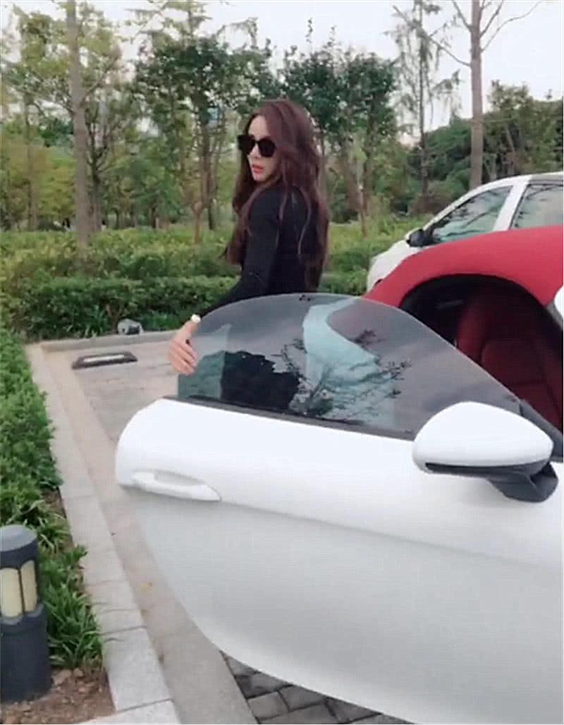 吴雅丽是个单身美女,拥有高薪的白领工作,住别墅,开豪车