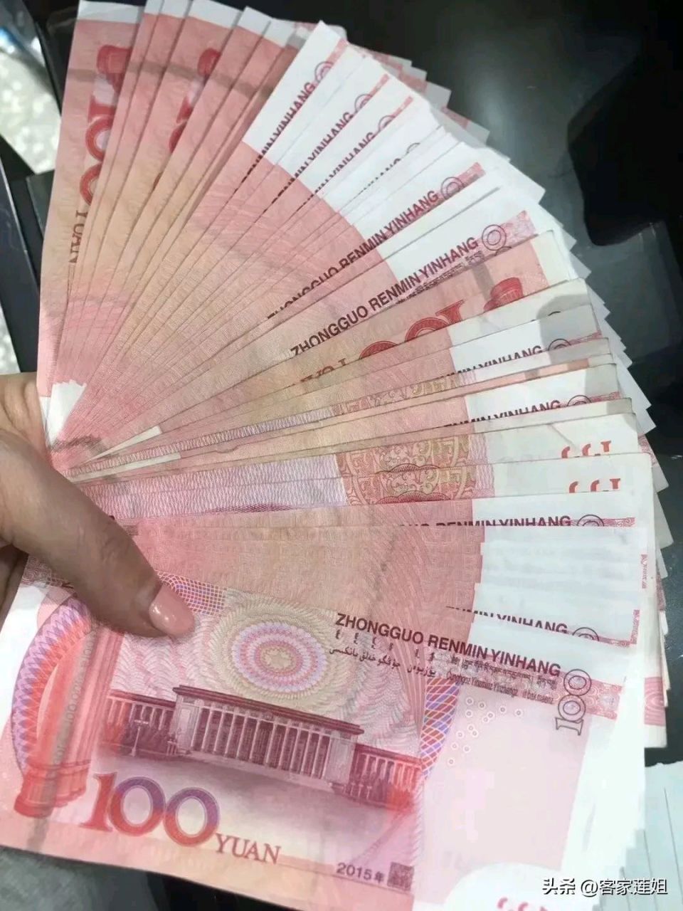 2018年,姑姑家为了盖房子,向家公借了五万元,当初