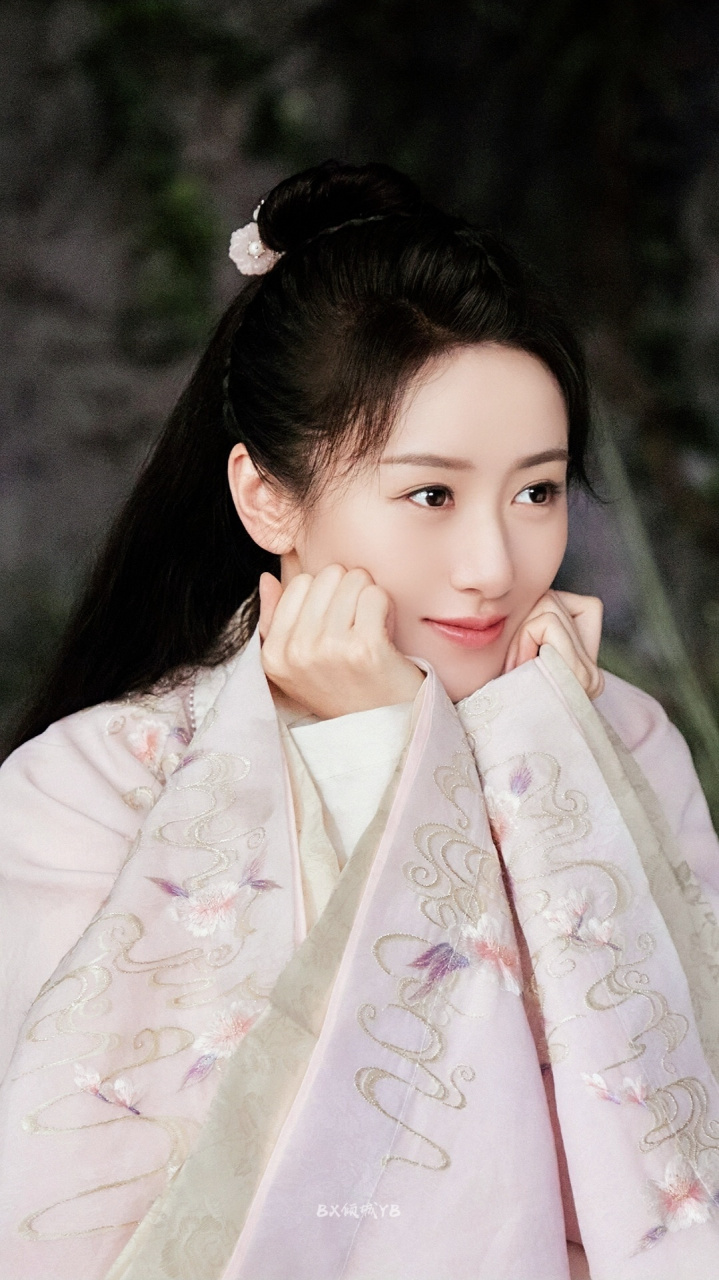 袁冰妍古装壁纸第四弹 眼含情眉含笑的袁美人
