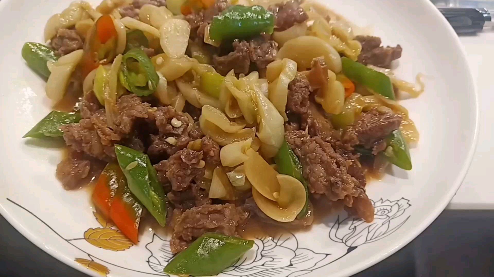 早中晚夜宵最佳的下粥下饭下酒菜。瓜皮小炒牛肉了解一下?