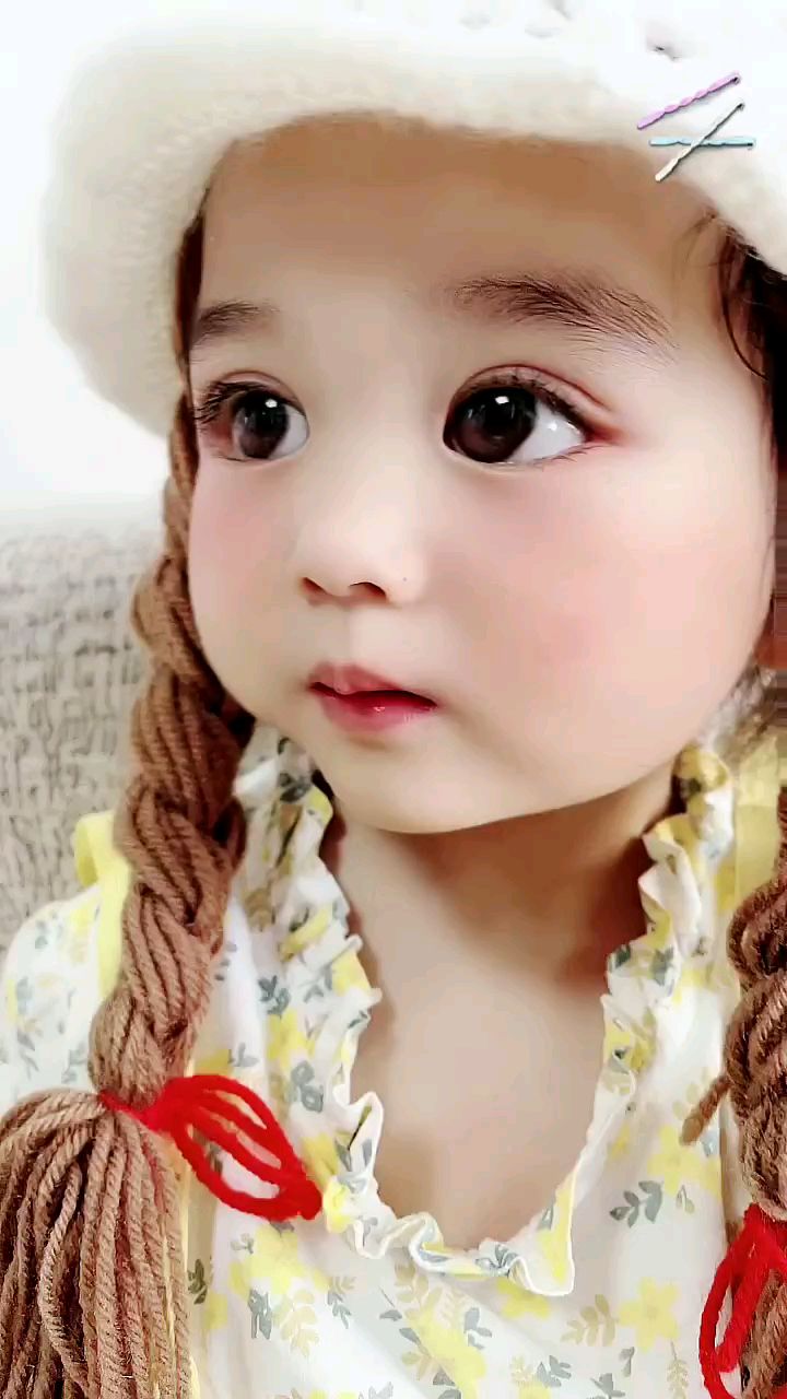 双眼皮大眼睛的女宝宝,是不是很让人羡慕-度小视