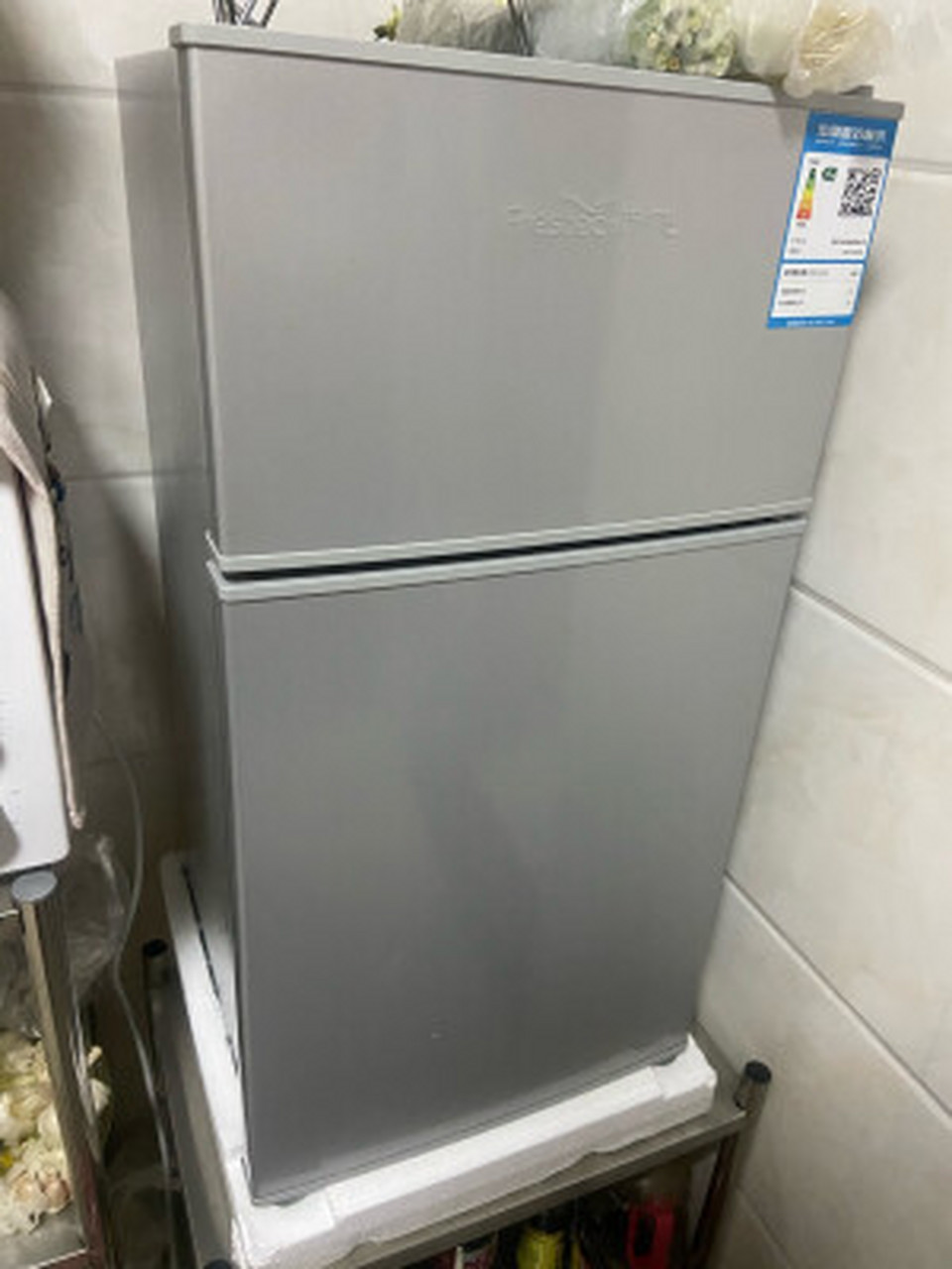 新飞(frestec) 冰箱小型双开门 迷你小冰箱家用宿舍租房冷藏冷冻电