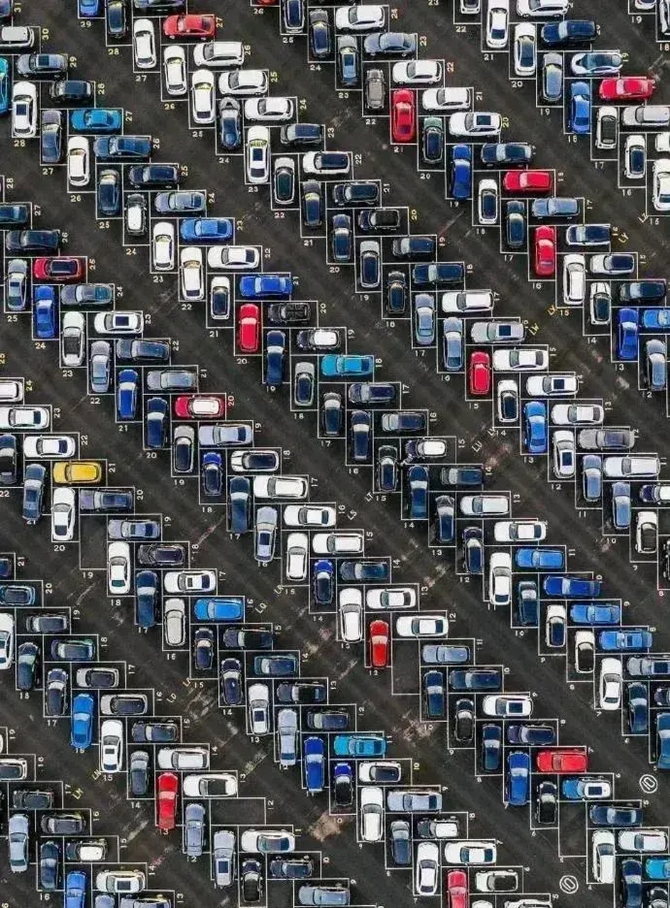 这样的停车位设计,看着就舒服