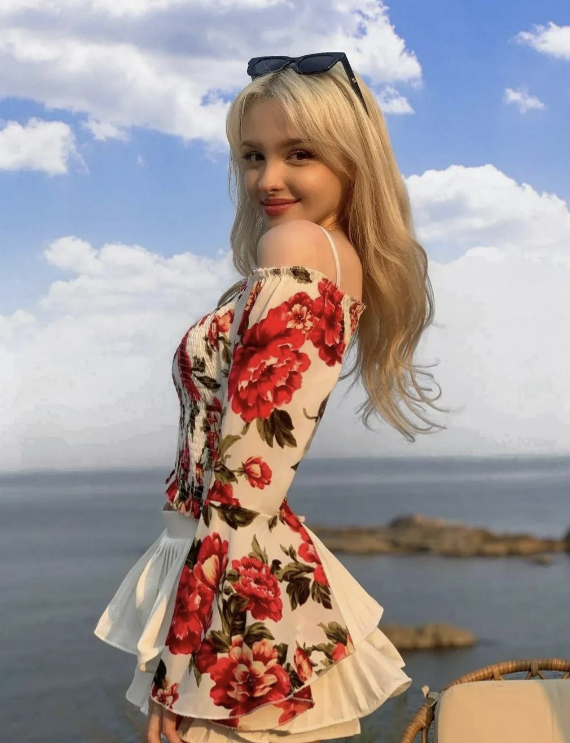 乌克兰少女模特karimova elina