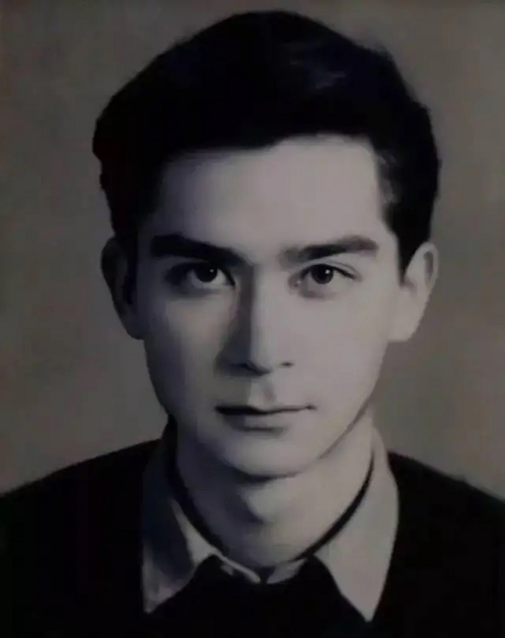 中国石油专家王德民教授,早年因为长得太帅,被很多女生追求,他却不胜