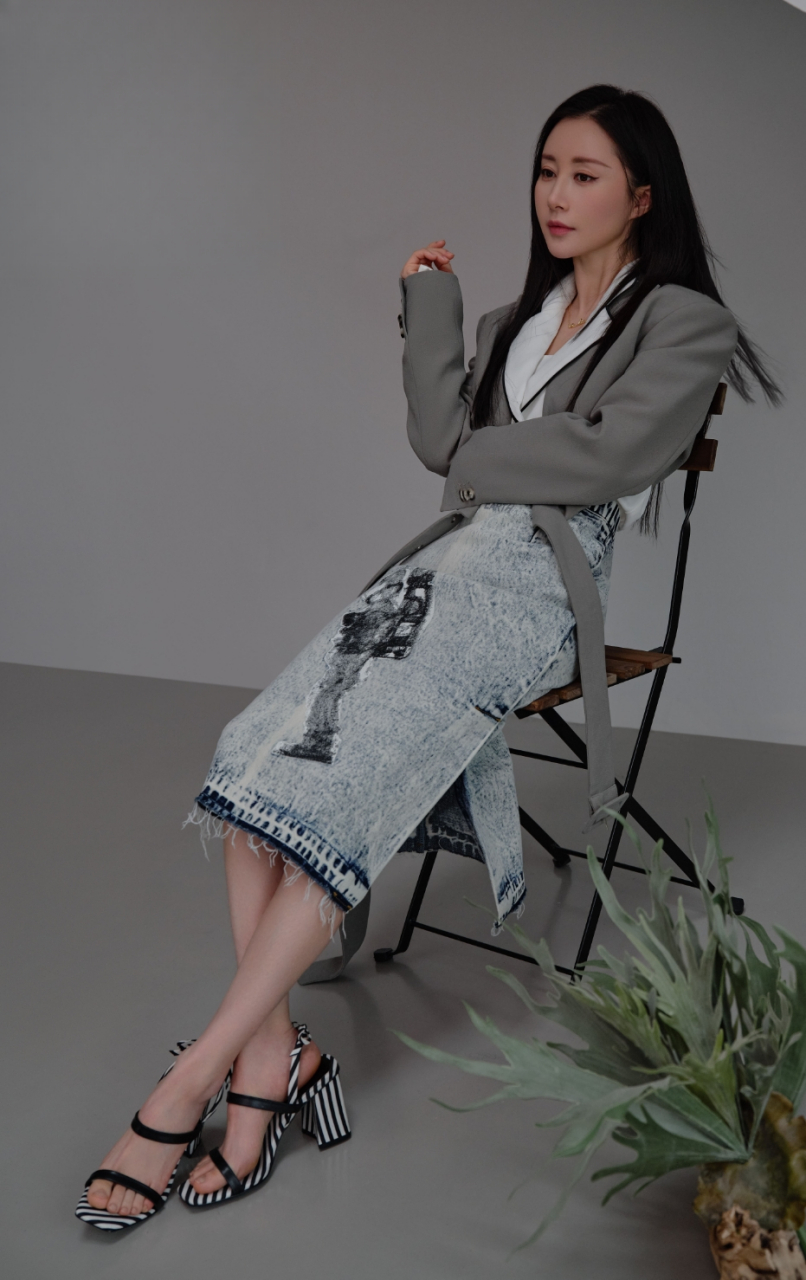 舒畅  美腿玉足合集