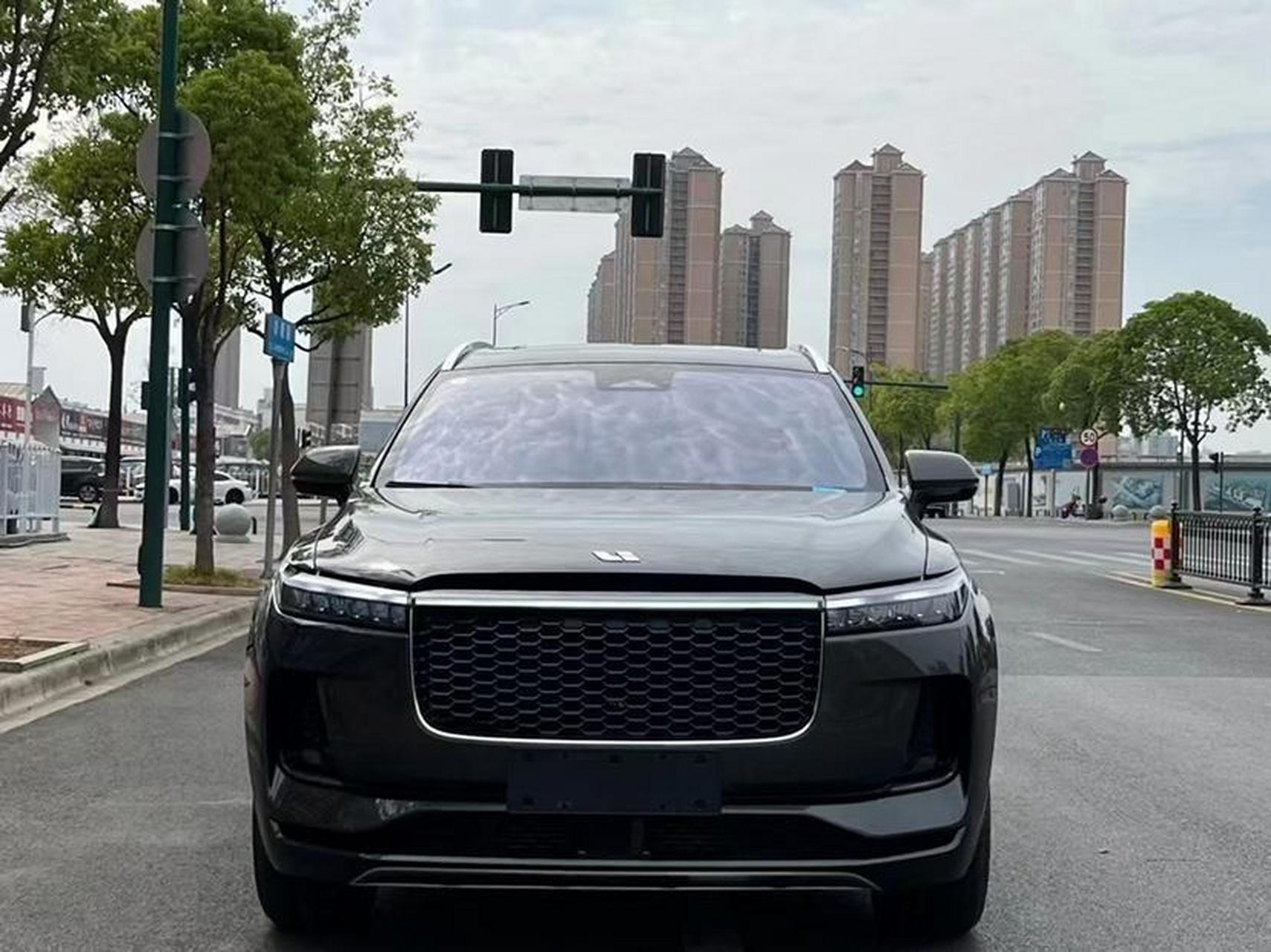 理想终身免费换电池骗局( 理想one 送 终身质保 )