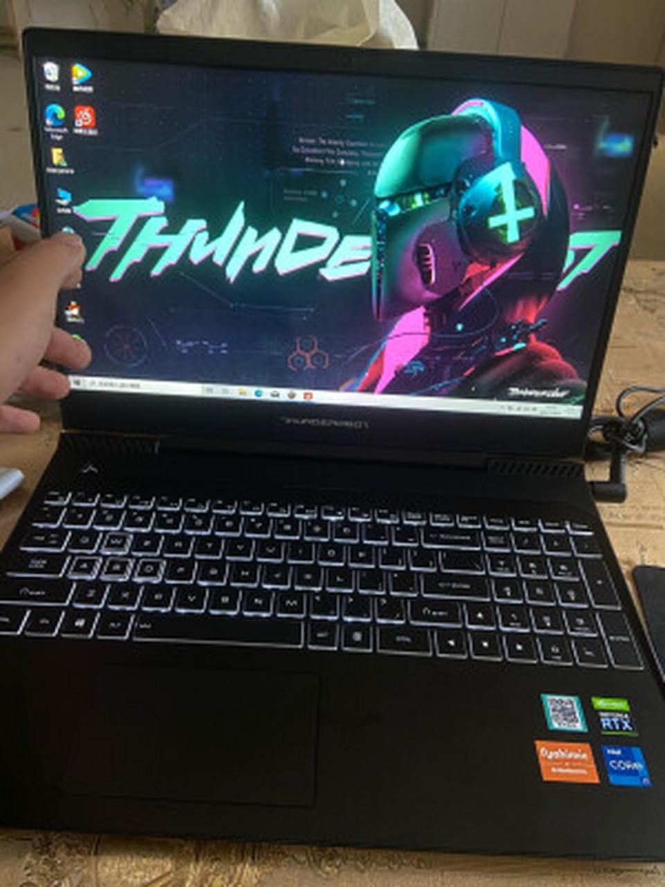 雷神911e1b和雷神g150t哪个好,雷神911air星空版值得买吗  雷神911