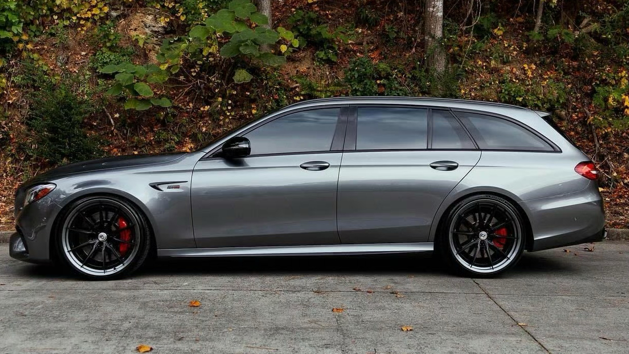 最好看的一代奔驰amg e63s旅行版,一公升燃油可跑10.989公里