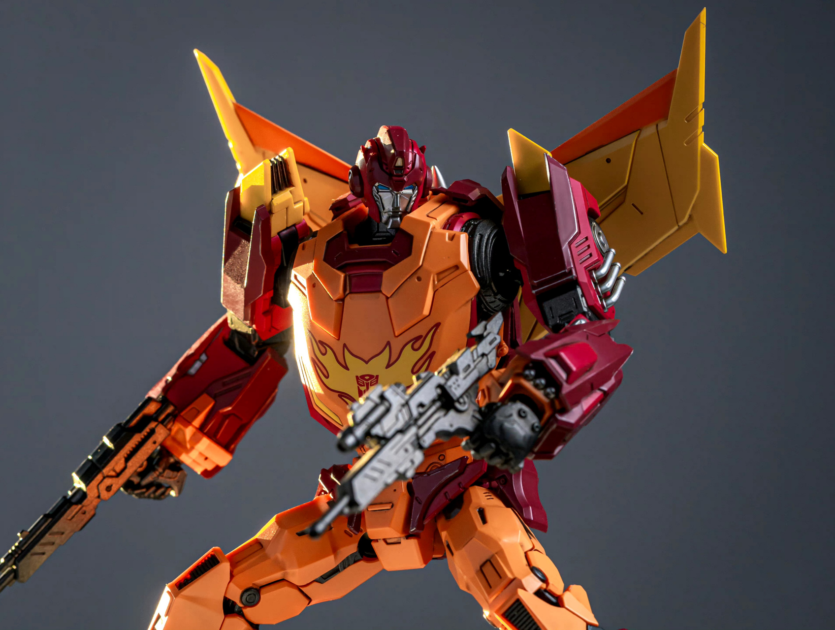 模型欣赏:threezero mdlx 变形金刚 补天士,by 费德华.