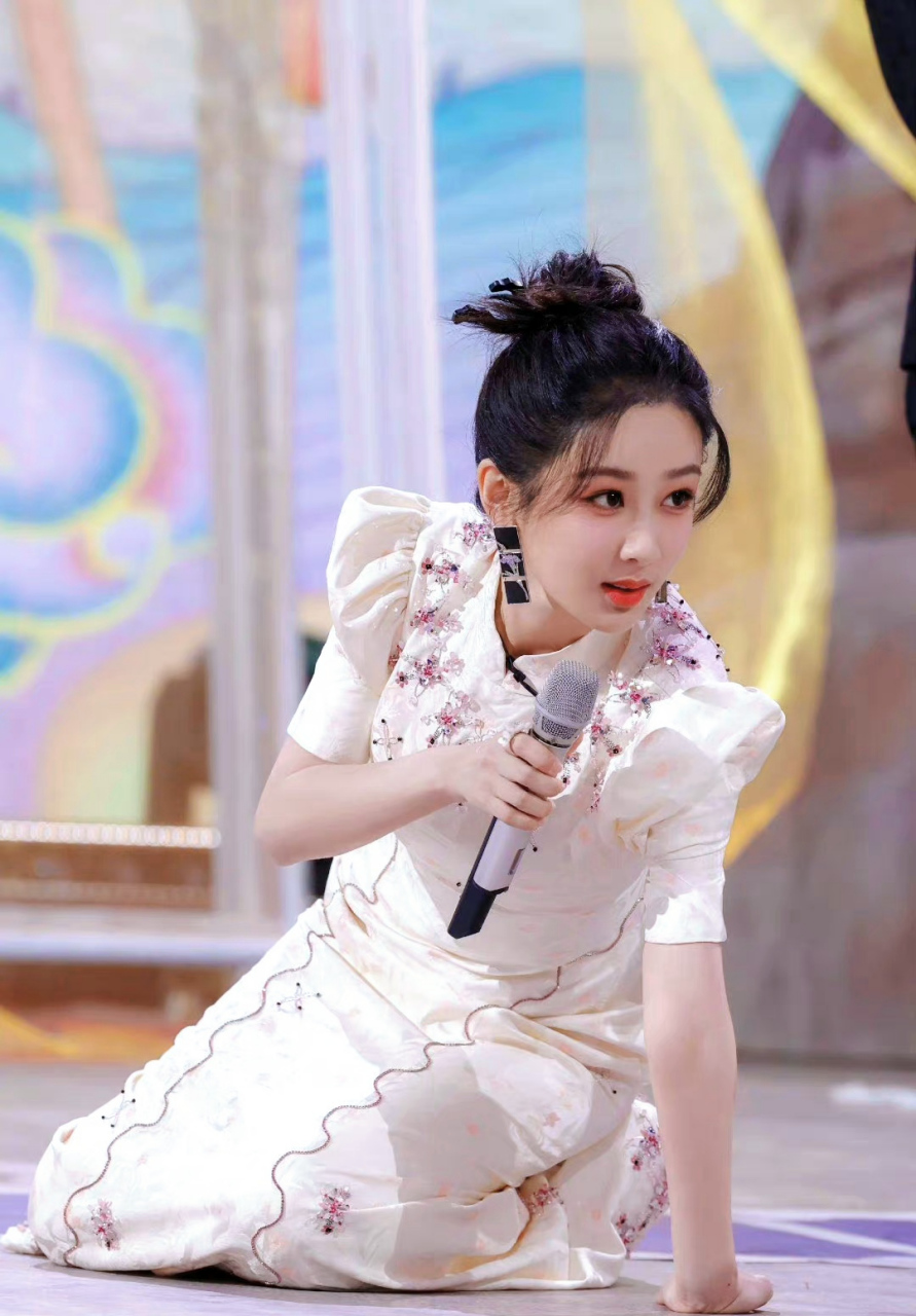 杨紫实在太可爱了,期待她的表现 #宝藏女孩杨紫# #乐享周末分享吧