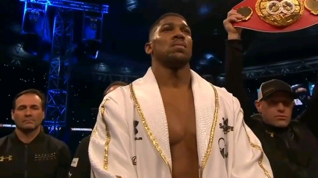 安东尼.约书亚职业生涯分水岭,其实是和小克里琴科的比赛!