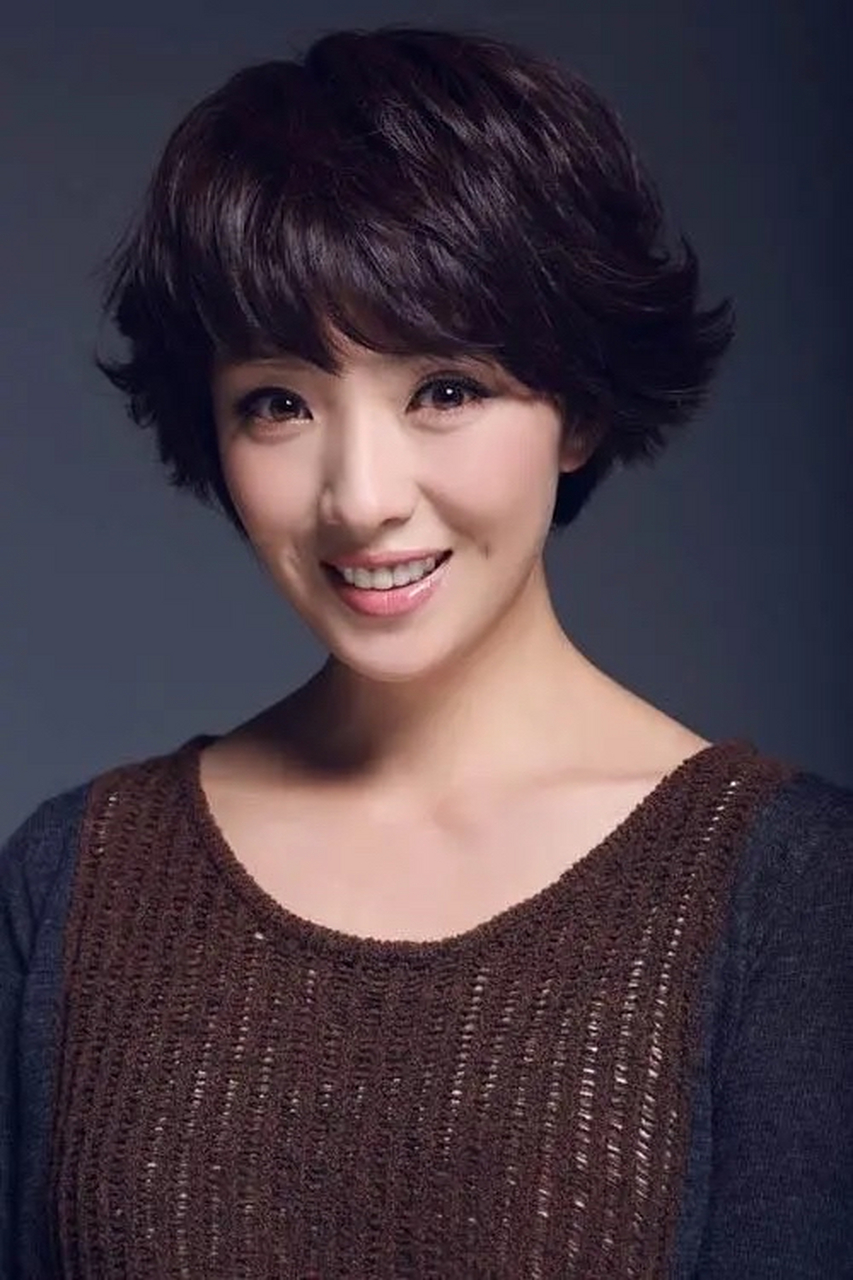 梨涡美女刘晓洁(原名刘怡彤),1983年10月1日出生于辽宁省辽阳市,毕业