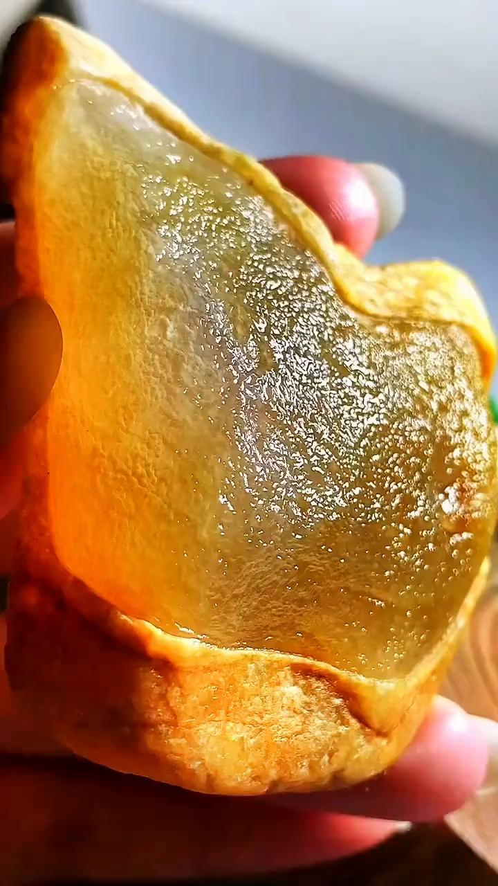 大马坎翡翠原石,像冰糖一样!